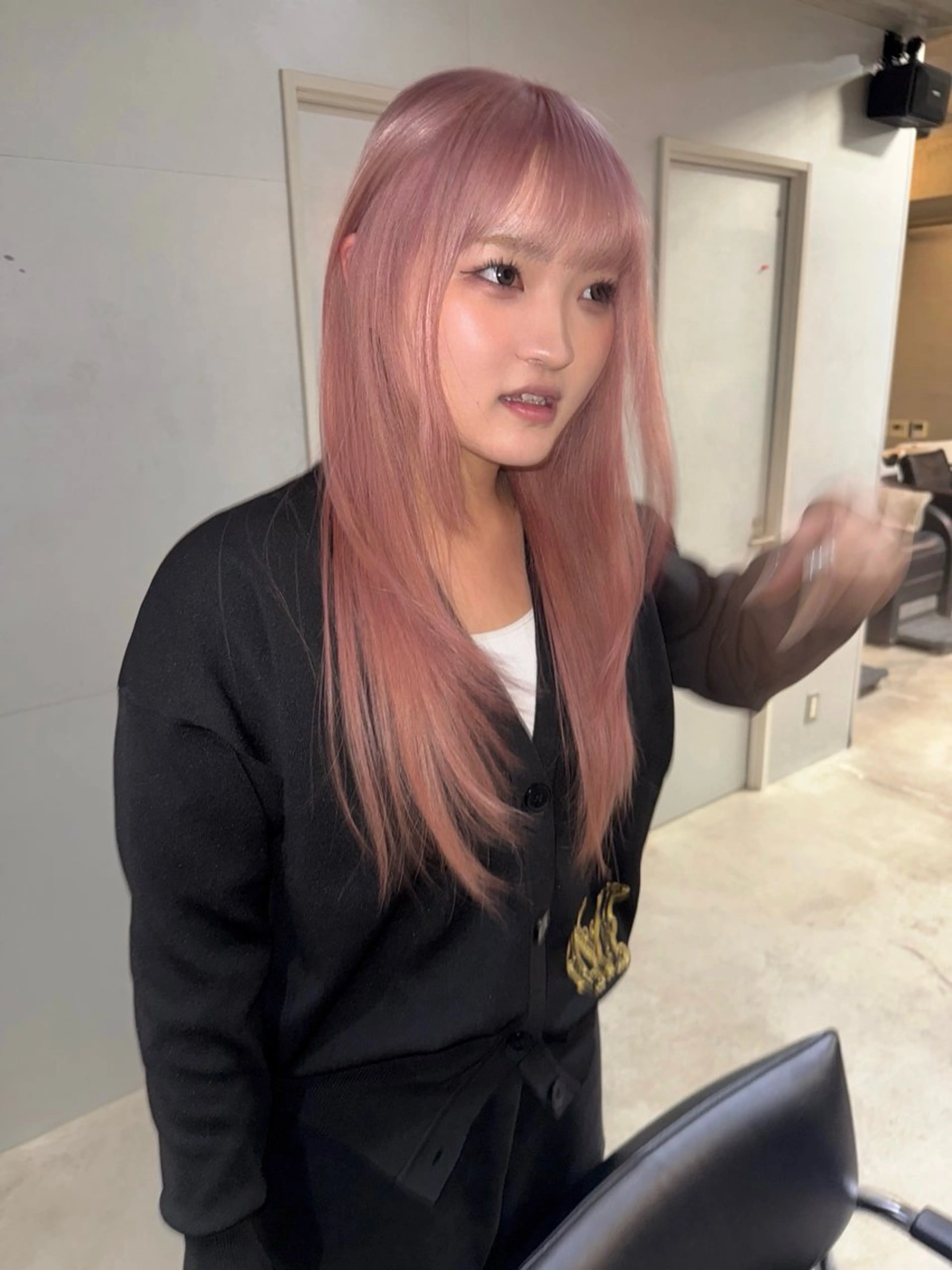 セミロング カット ヘアカラー レイヤーカット\ウル フ　chinatsuのヘアスタイル