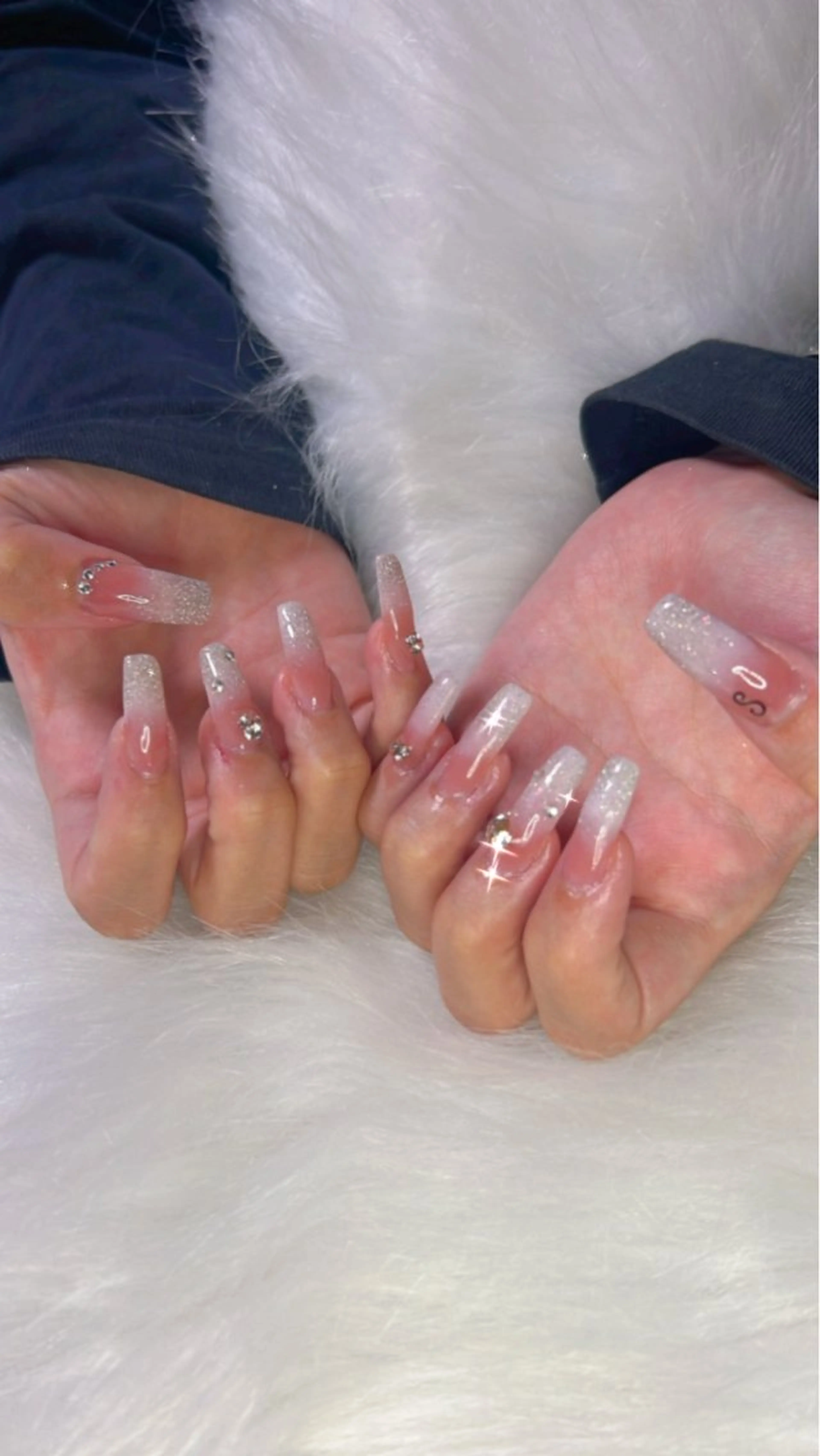 ネイル ハンドネイル OPHELIA 𓃛のネイルデザイン