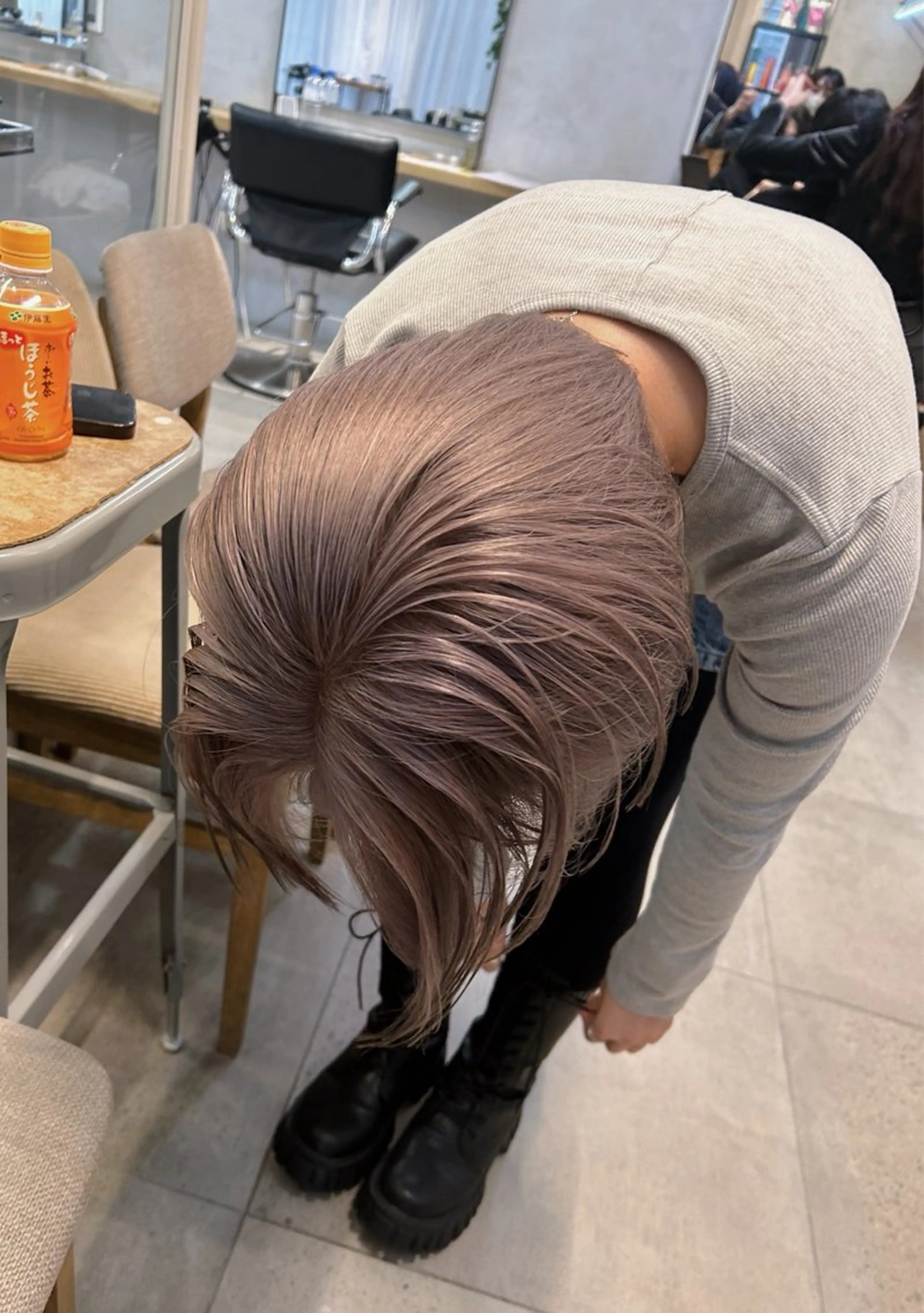 ショート カラー ヘアカラー トリートメント ハイトーン&暗髪🔥 表参道二刀流マエダのヘアスタイル