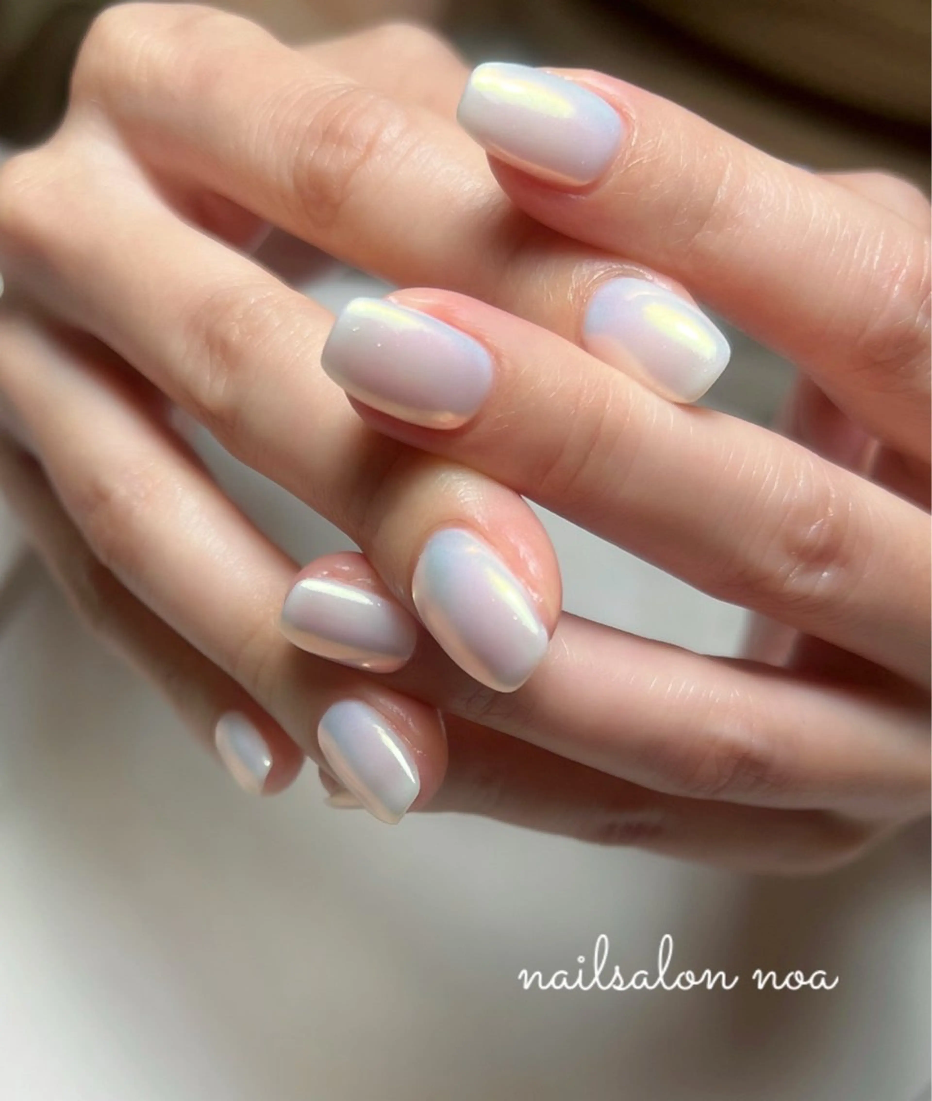 ネイル オーロラネイル ジェルネイル ニュアンスネイル パラジェル 夏ネイル ハンドネイル nailsalon noa所属・nailist sakiのネイルデザイン