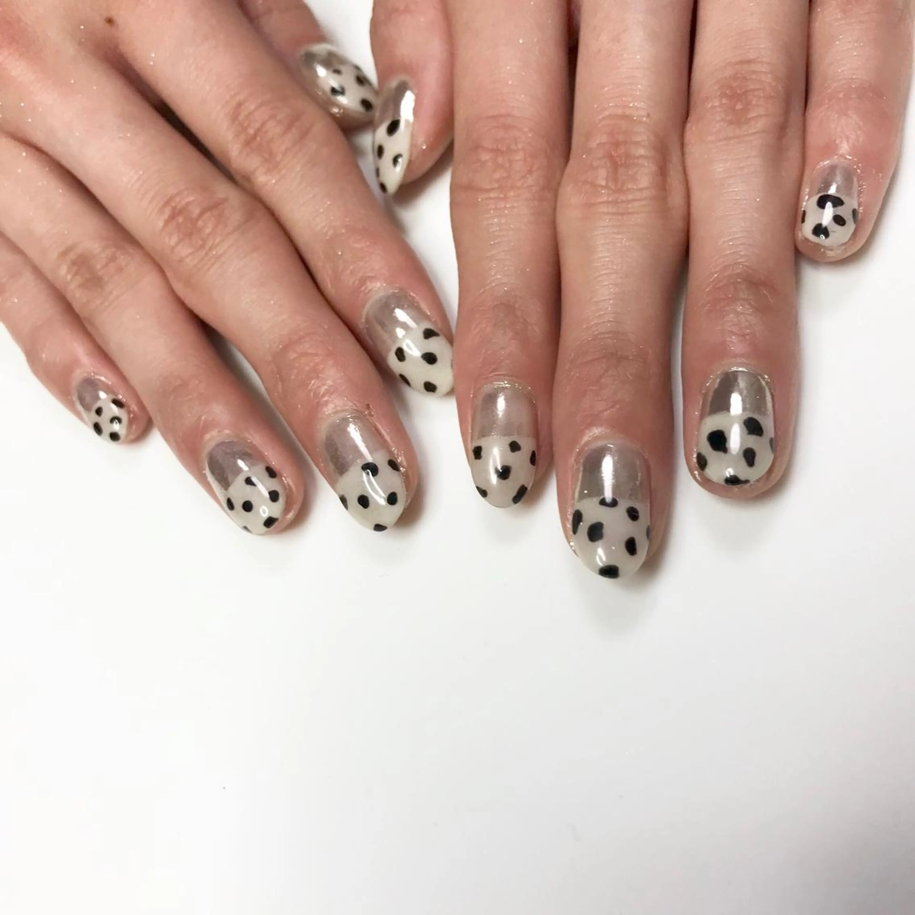 ロング カラー パーマ ヘアアレンジ ネイル マツエク・マツパ ミラーネイル Sunny side nailのネイルデザイン