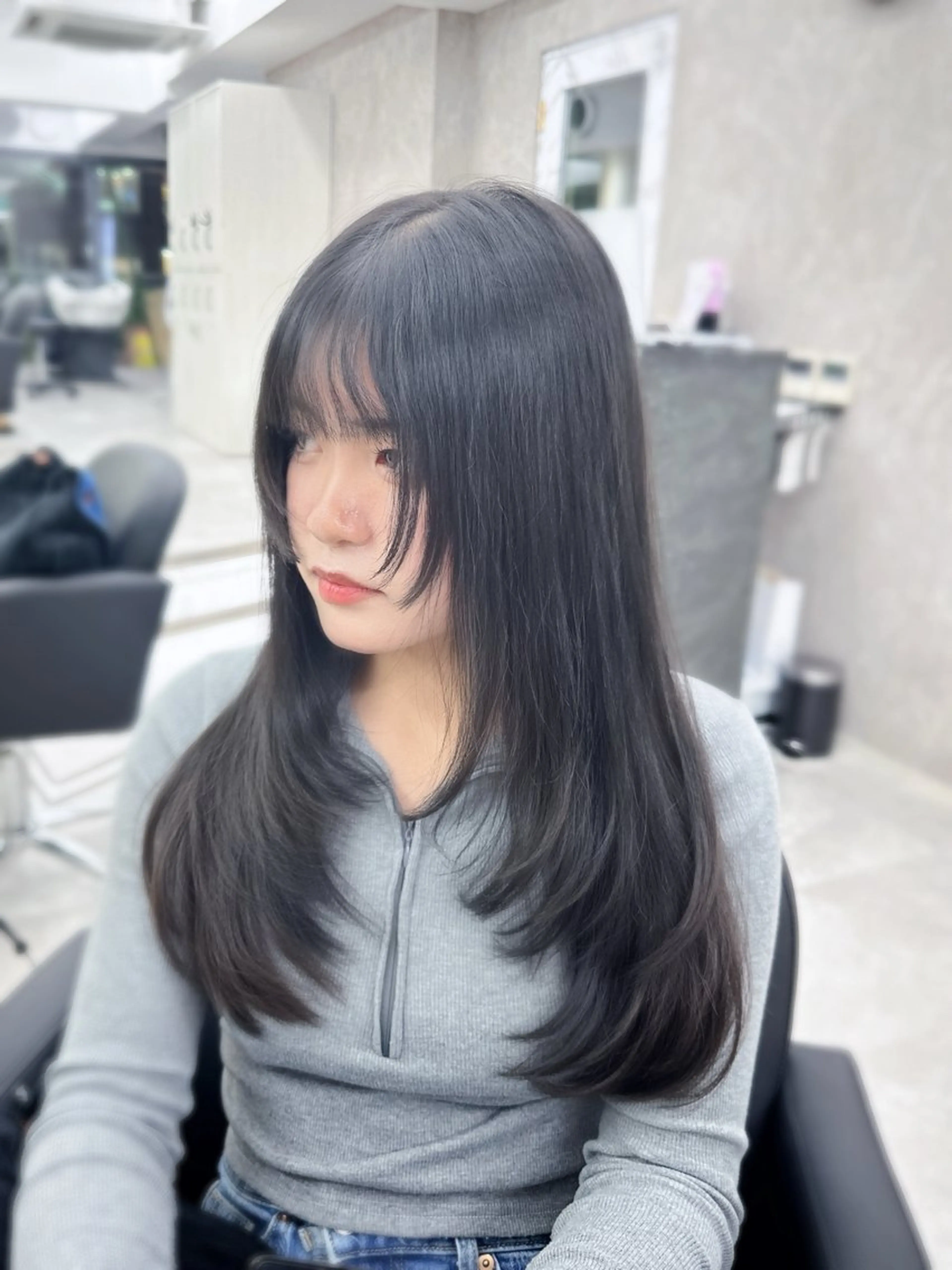 ロング カラー ブリーチ ダブルカラー ブリーチなしカラー 顔まわりレイヤー 顔周りカット カット ヘアカラー トリートメント なんば/透明感カラー 韓国ヘア/田之上千尋のヘアスタイル