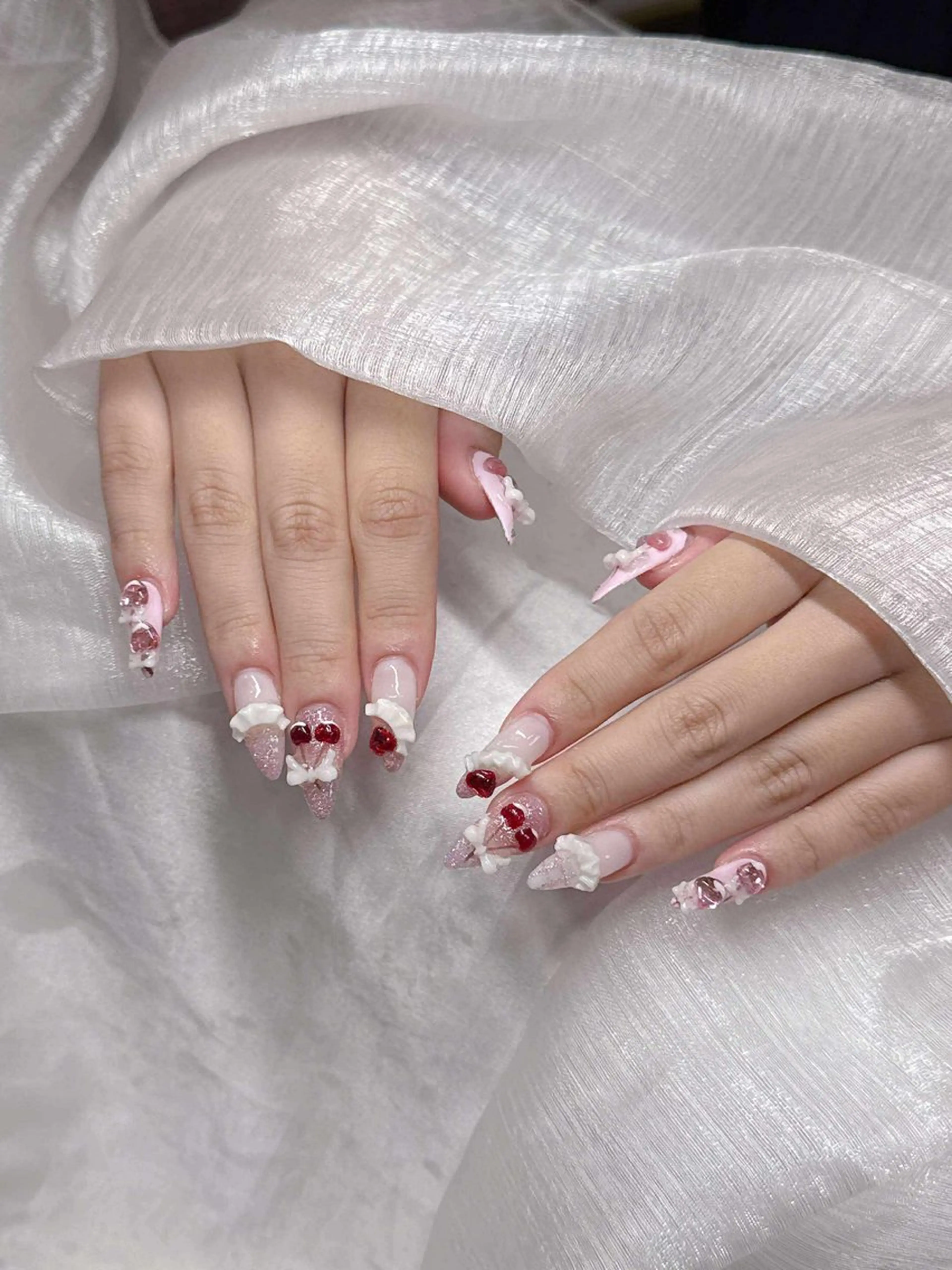 ネイル ハンドネイル Lee Nailsのネイルデザイン