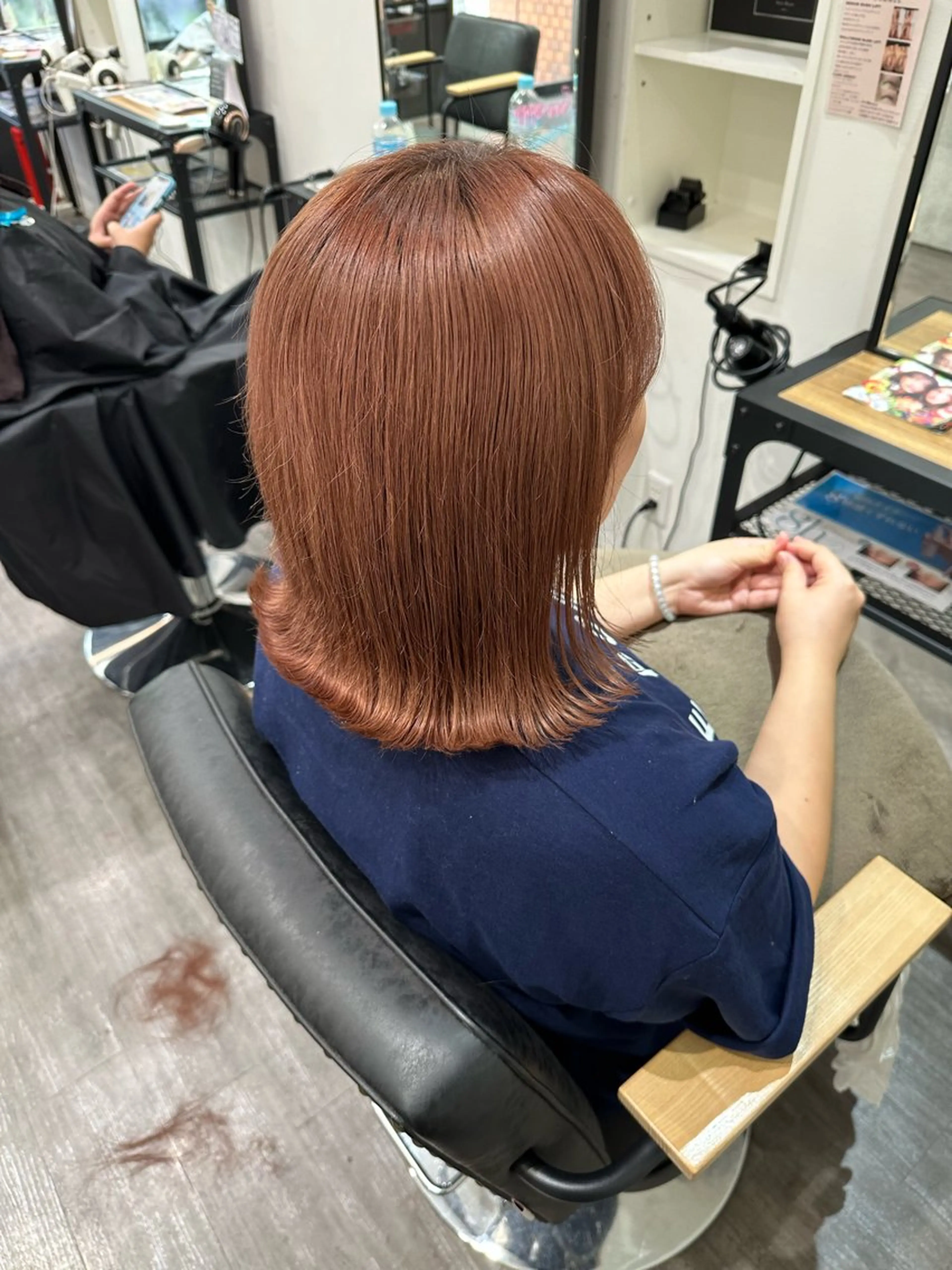ミディアム カラー ブラウンカラー オレンジ オレンジレッド レッドカラー レッドブラウン カット ヘアカラー トリートメント 艶髪レイヤー上田 紗也🇰🇷💗のヘアスタイル