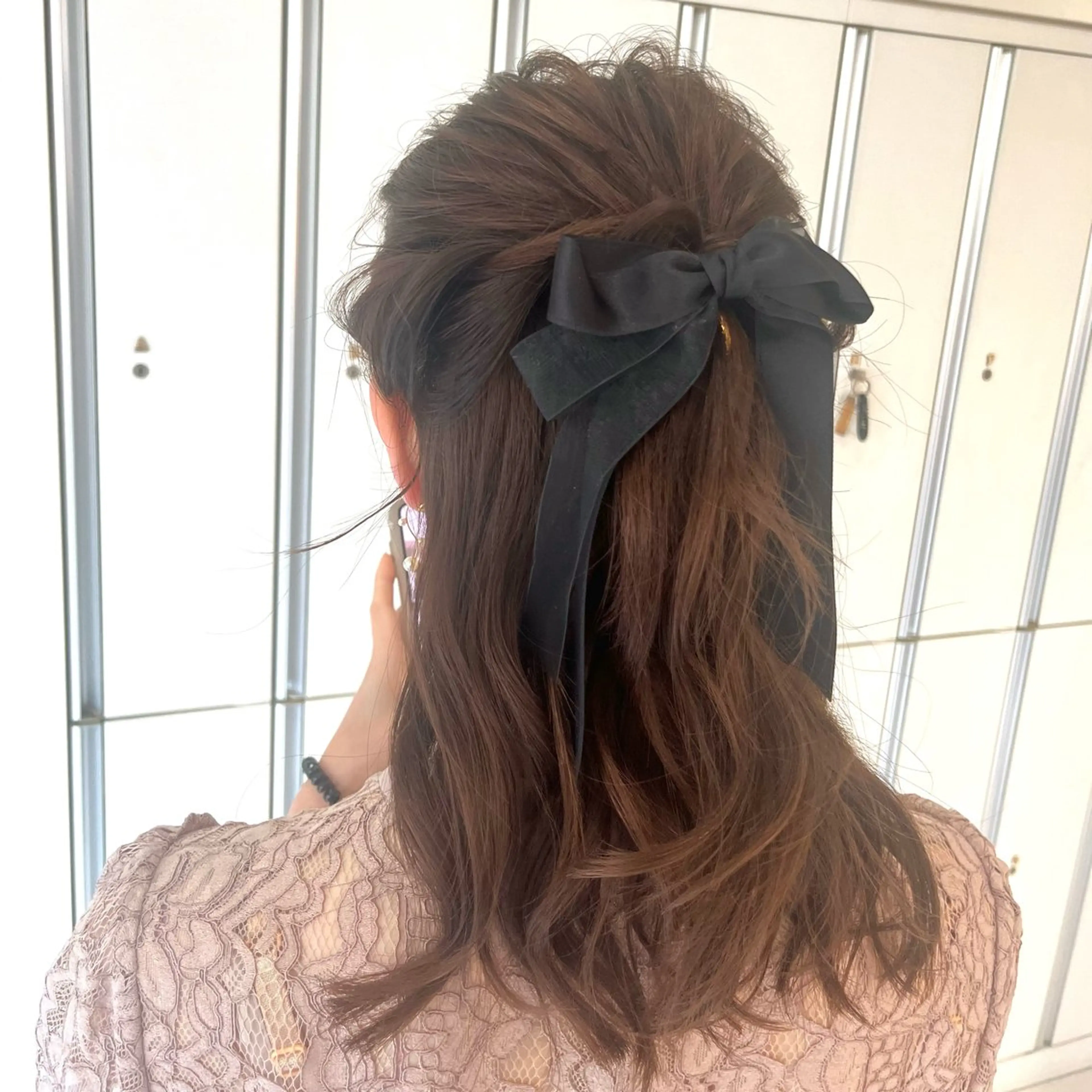 ヘアアレンジ ハーフアップ ユイナ 🕊NaVI ベージュ/透明感のヘアスタイル