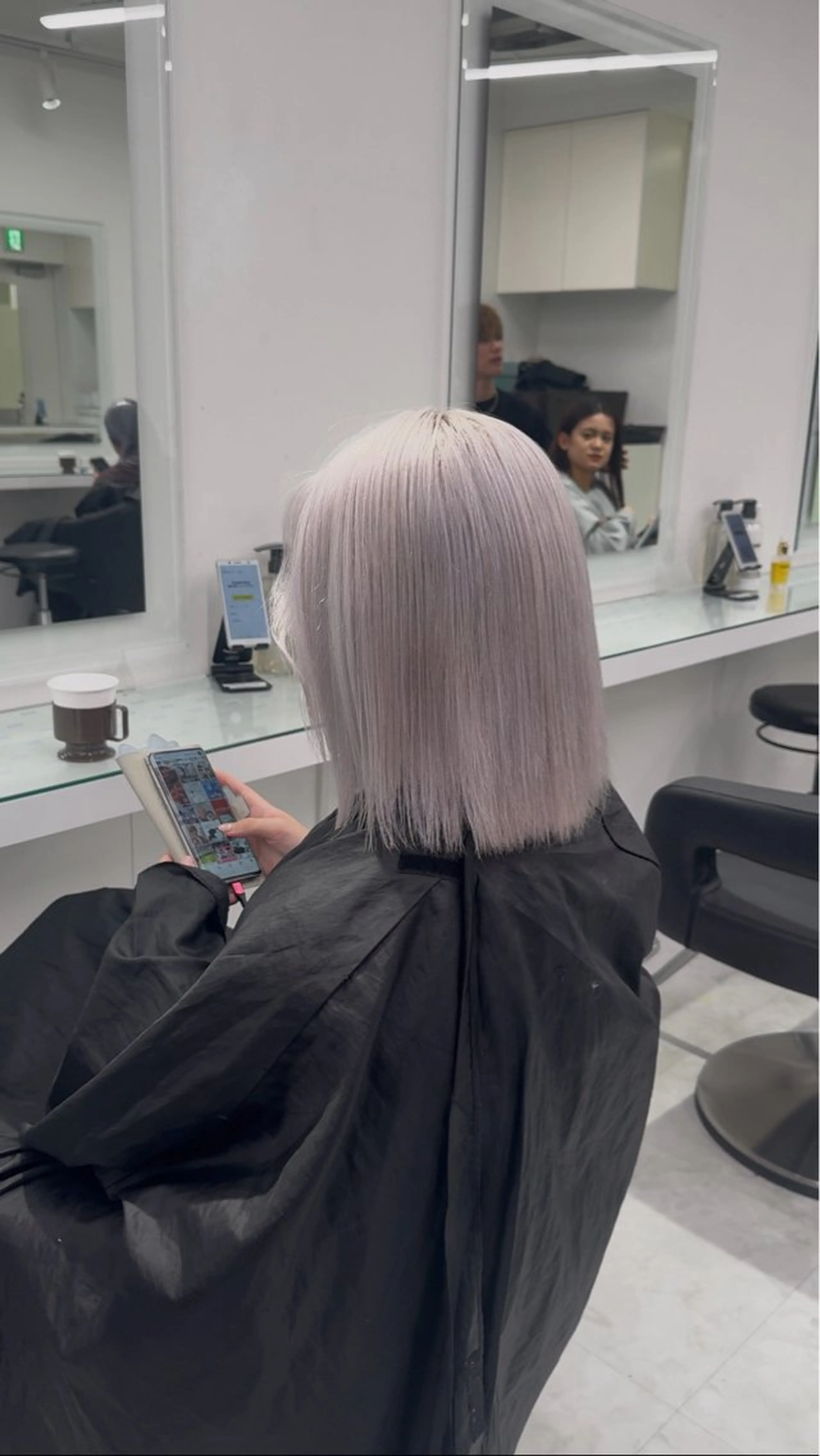 ミディアム カラー ヘアアレンジ ヘアカラー トリートメント ヘッドスパ ヘアセット ハイトーン艶カラー 🤍ゆうひのヘアスタイル