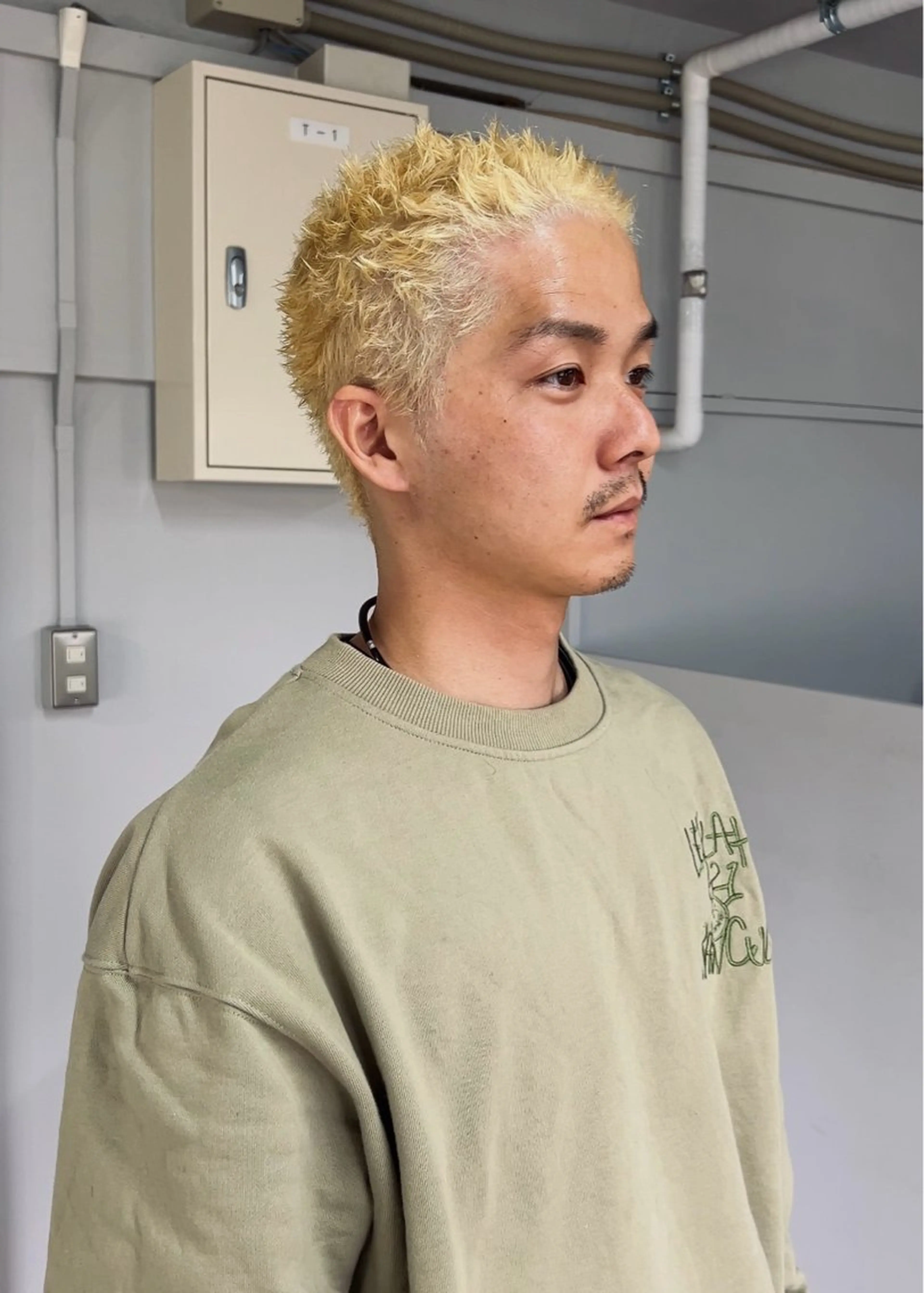 カラー cipre 桃和のヘアスタイル