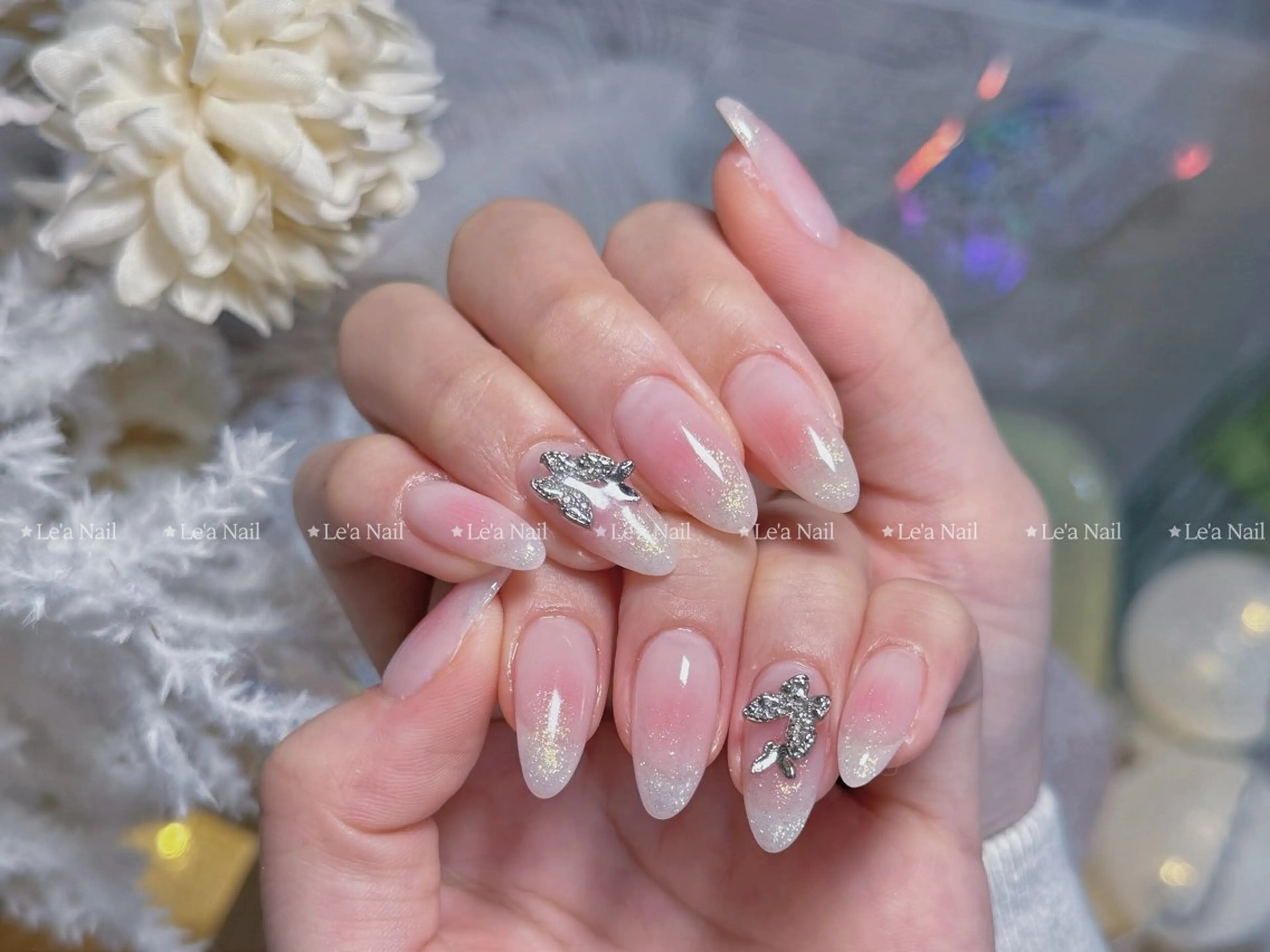 ネイル フラッシュネイル フットネイル フレンチネイル ジェルネイル ガラスフレンチ ハンドネイル ハンドケア Luxe Nail Salonのネイルデザイン
