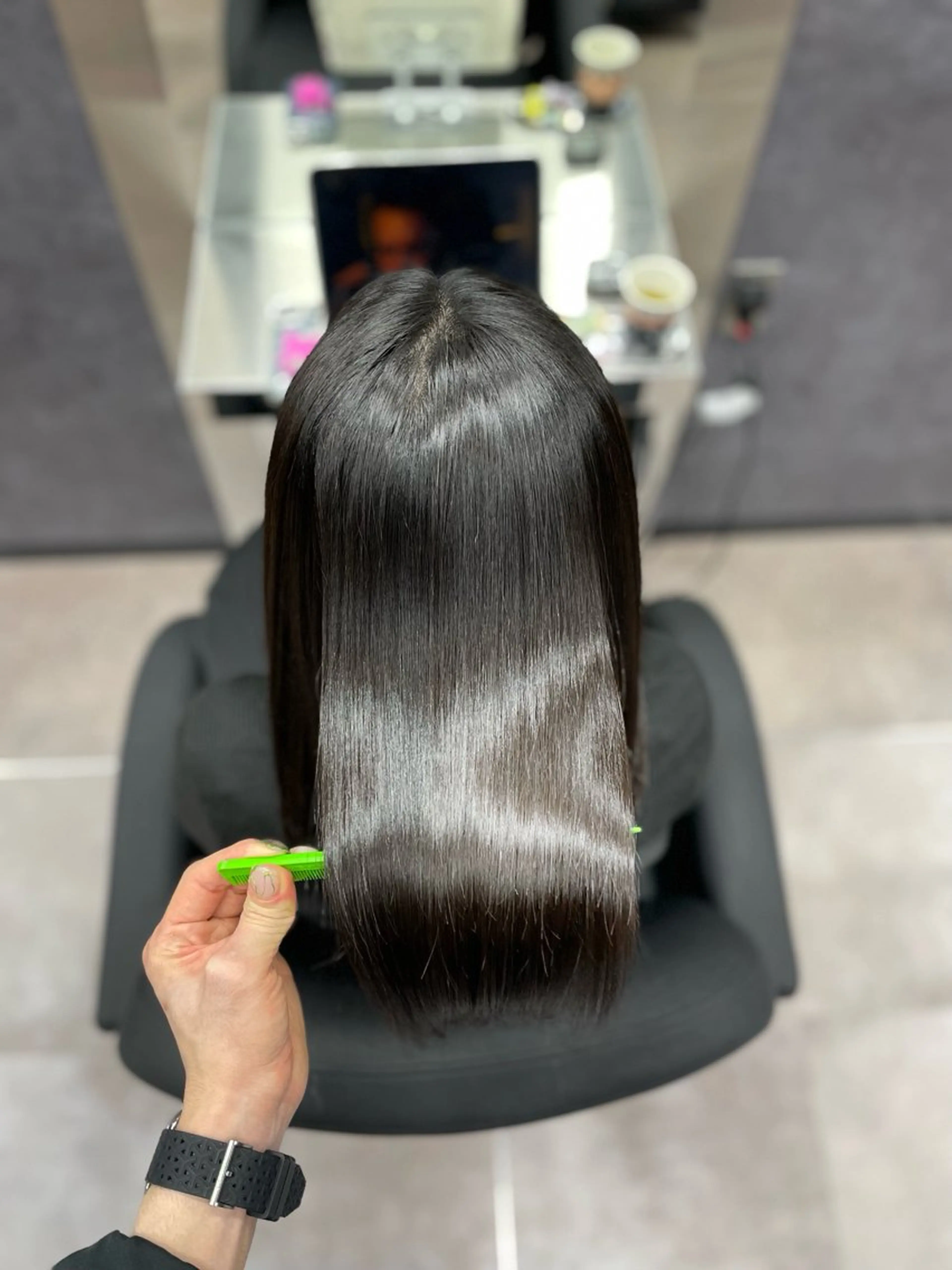 セミロング カット ヘアカラー トリートメント CYNTHIADUE 店長｜ IRISUのヘアスタイル