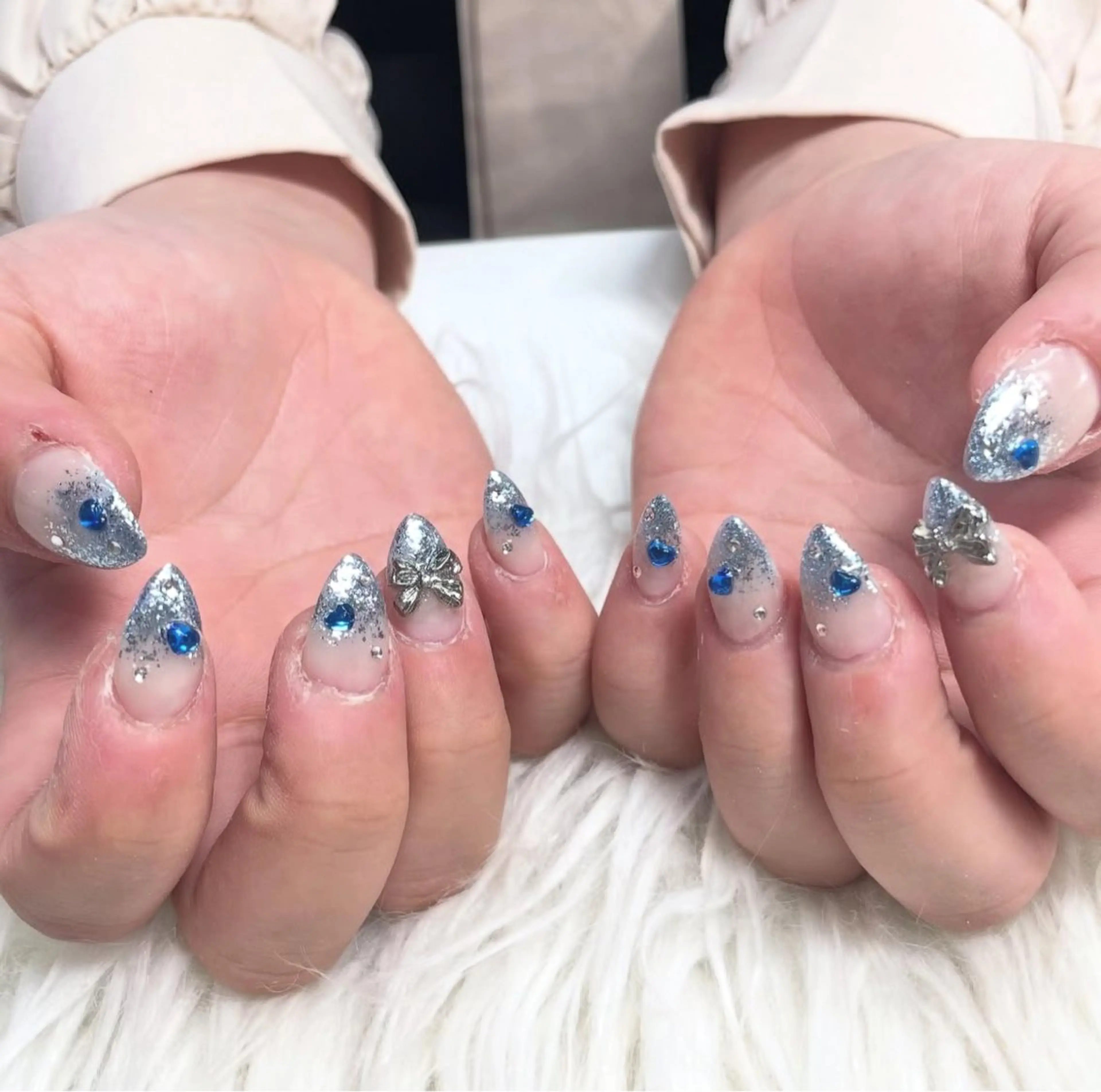 ネイル ブルー ハート ラメ(グリッター) ラメグラデーション ハンドネイル WOLTOKYO 渋谷/RIAのネイルデザイン