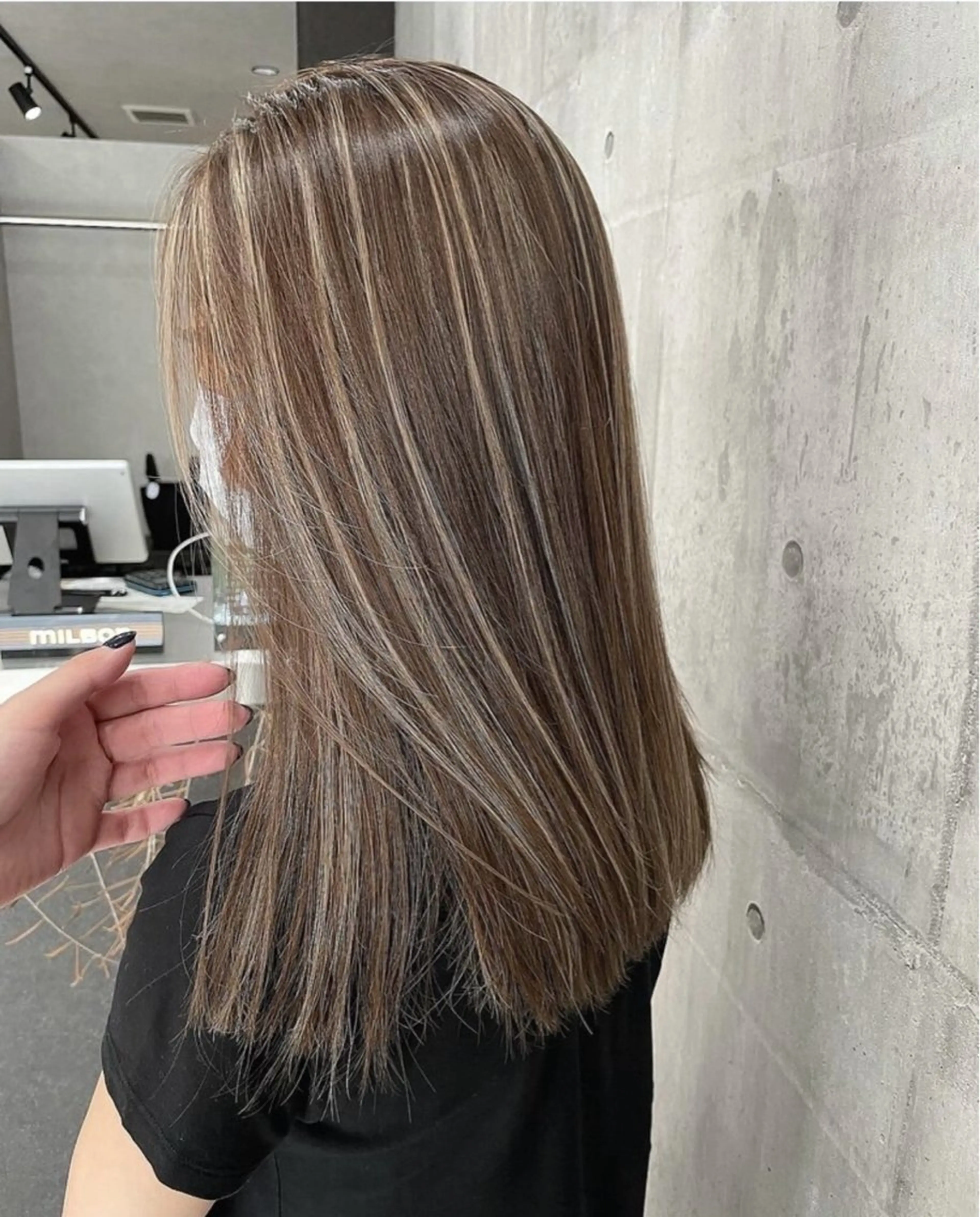 セミロング ReX  HAIR INTERNATIONAL 【レックスヘアーインターナショナル】所属・ReX 【心斎橋】 rin🌙のヘアスタイル