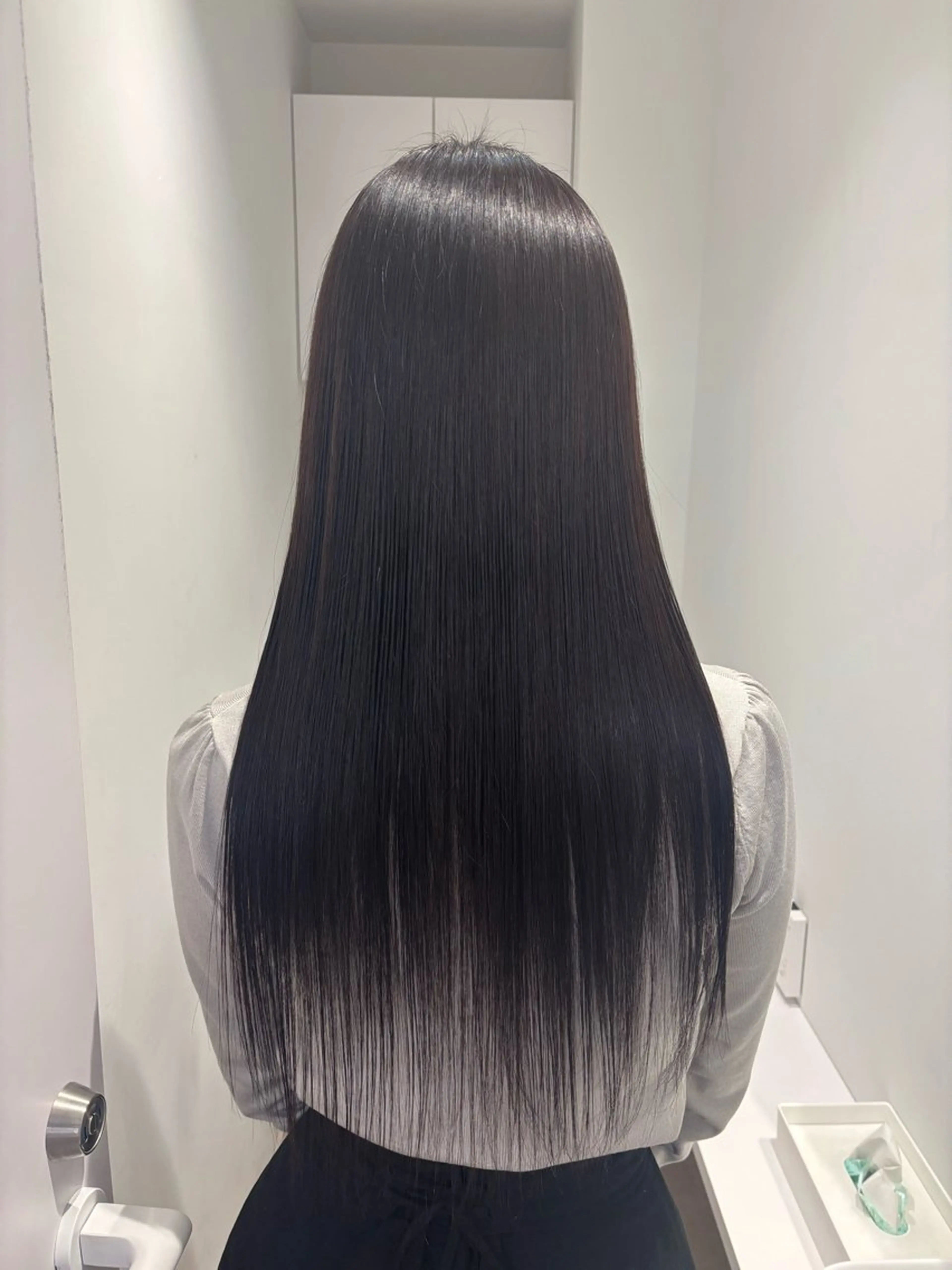 ロング ヘアカラー リン🔔ボブ cut ベージュカラー🤎のヘアスタイル