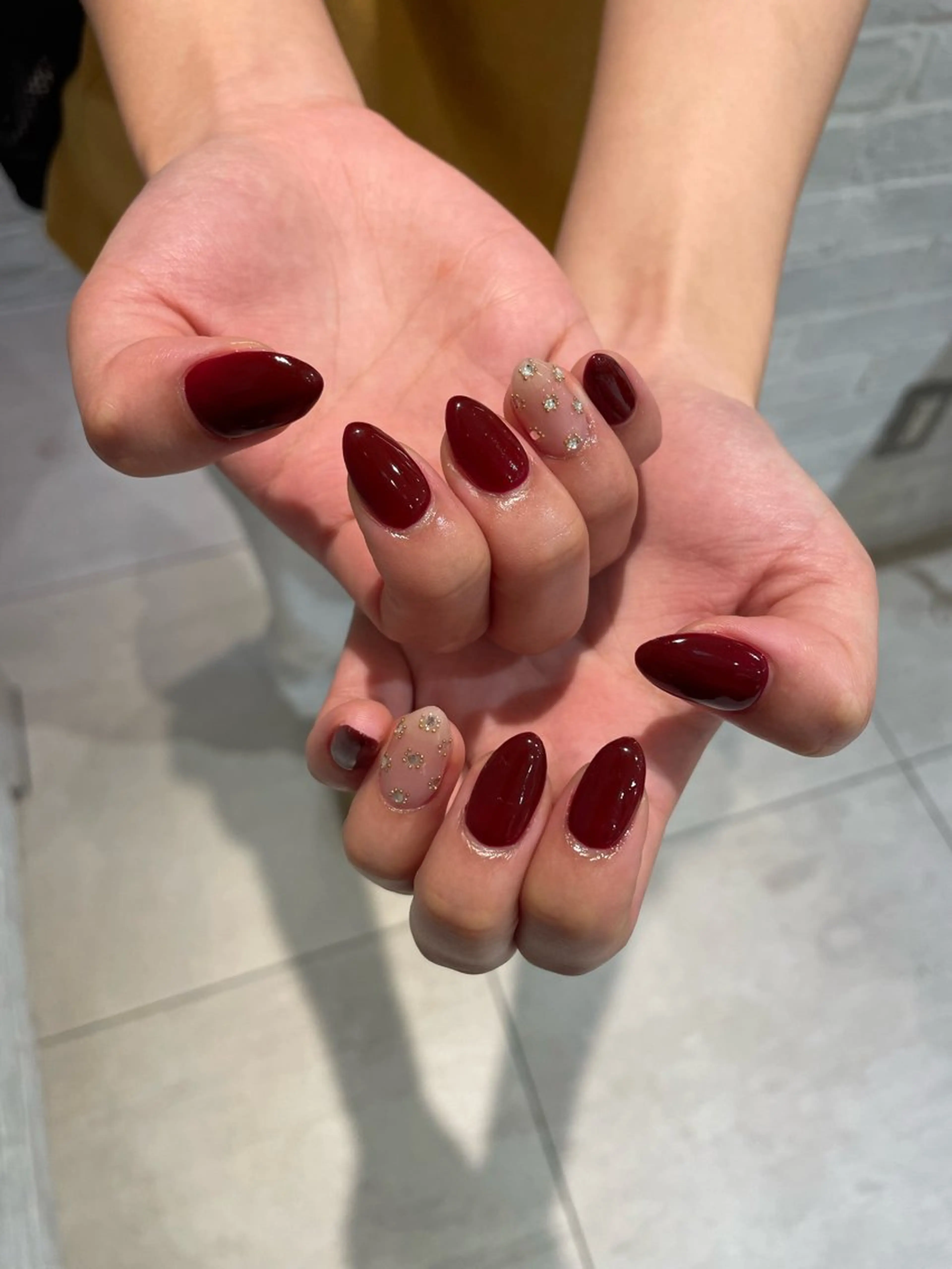 ミディアム 尾張 玖羽のネイルデザイン