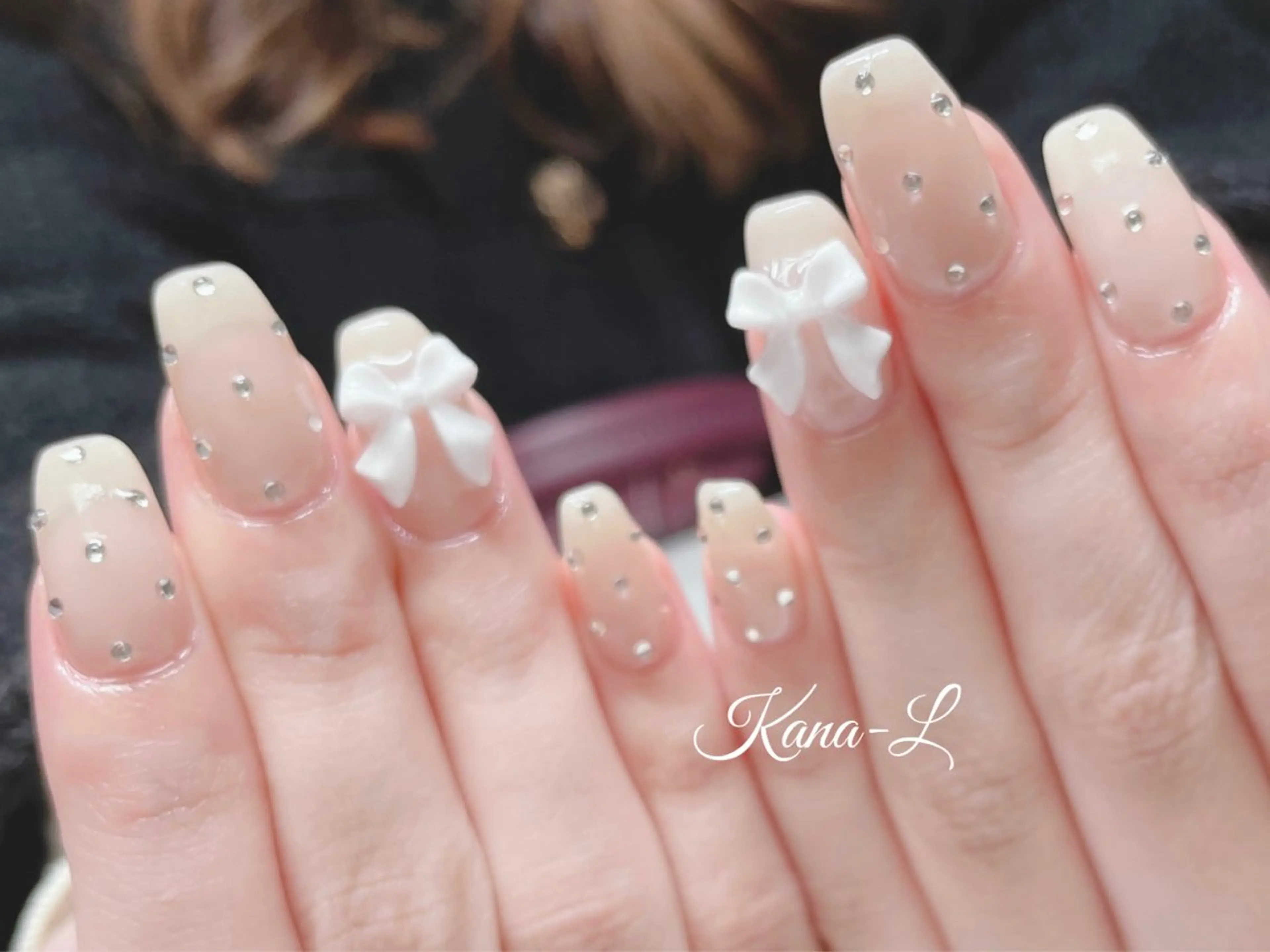 ネイル ジェルネイル 韓国ネイル パラジェル リボン ストーンネイル 芦辺 香奈のネイルデザイン