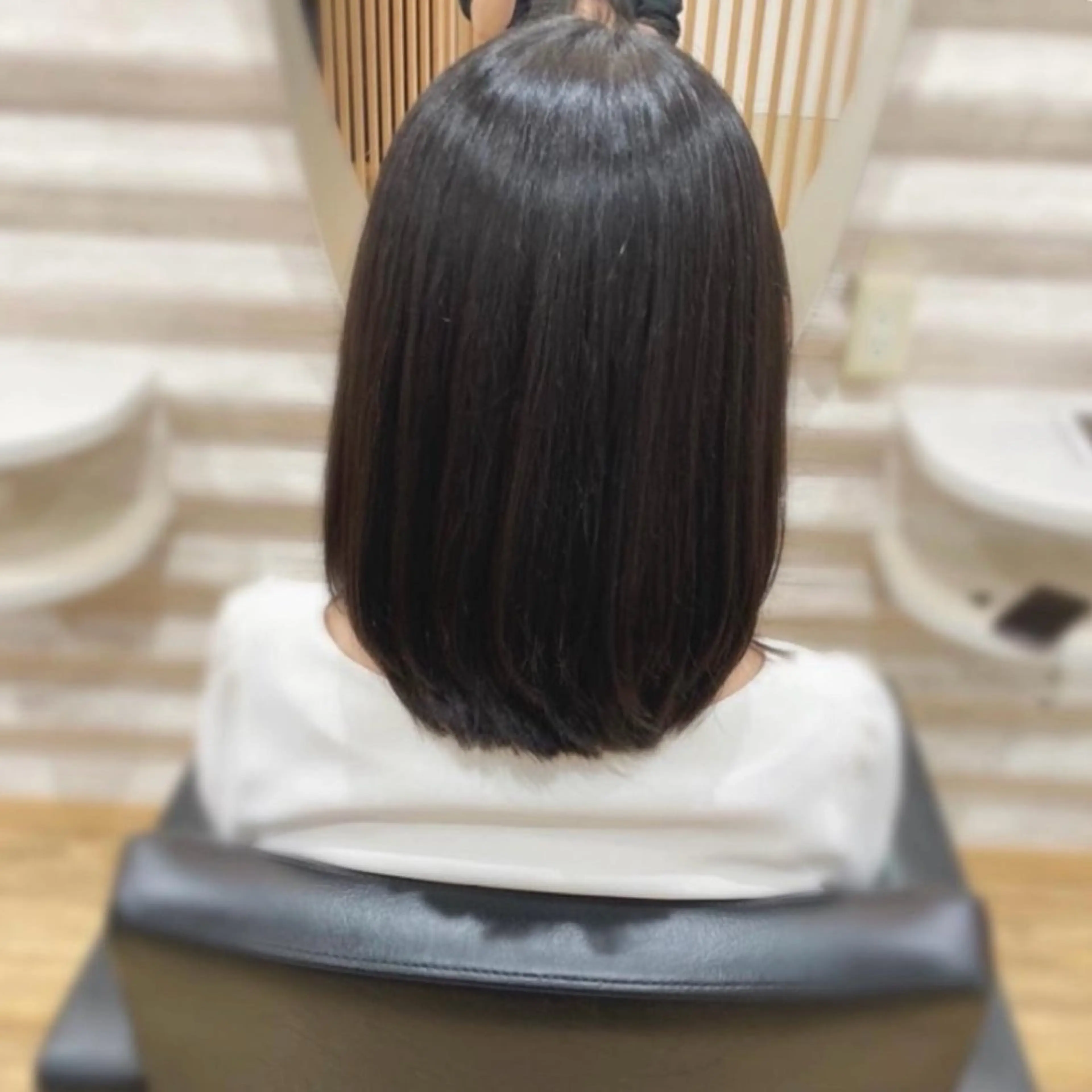 セミロング カラー 髪質改善 トリートメント 『艶髪』で印象が激変 ！髪質改善特化KONのヘアスタイル