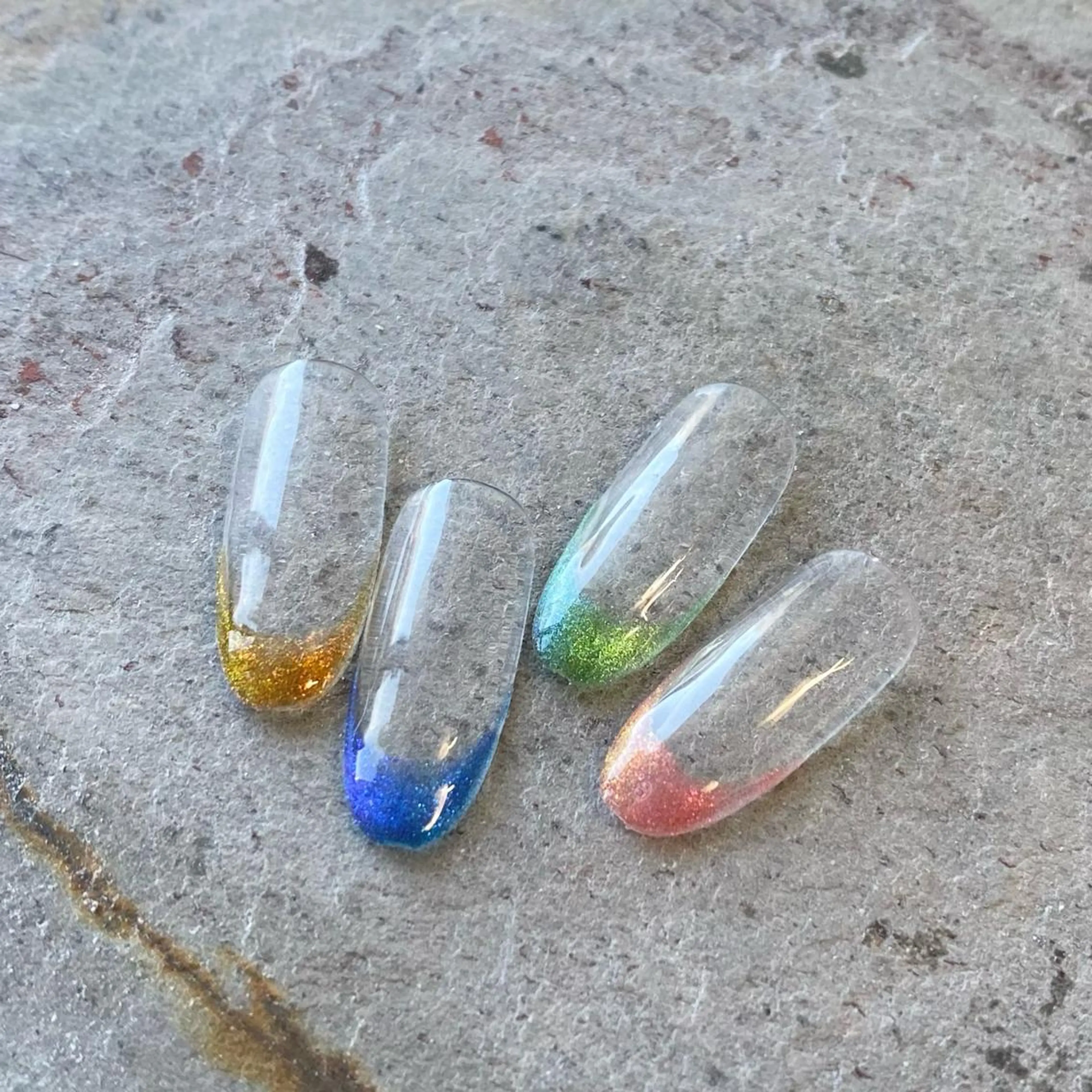 ネイル Ray. ／綺麗目ニュアンスのネイルデザイン