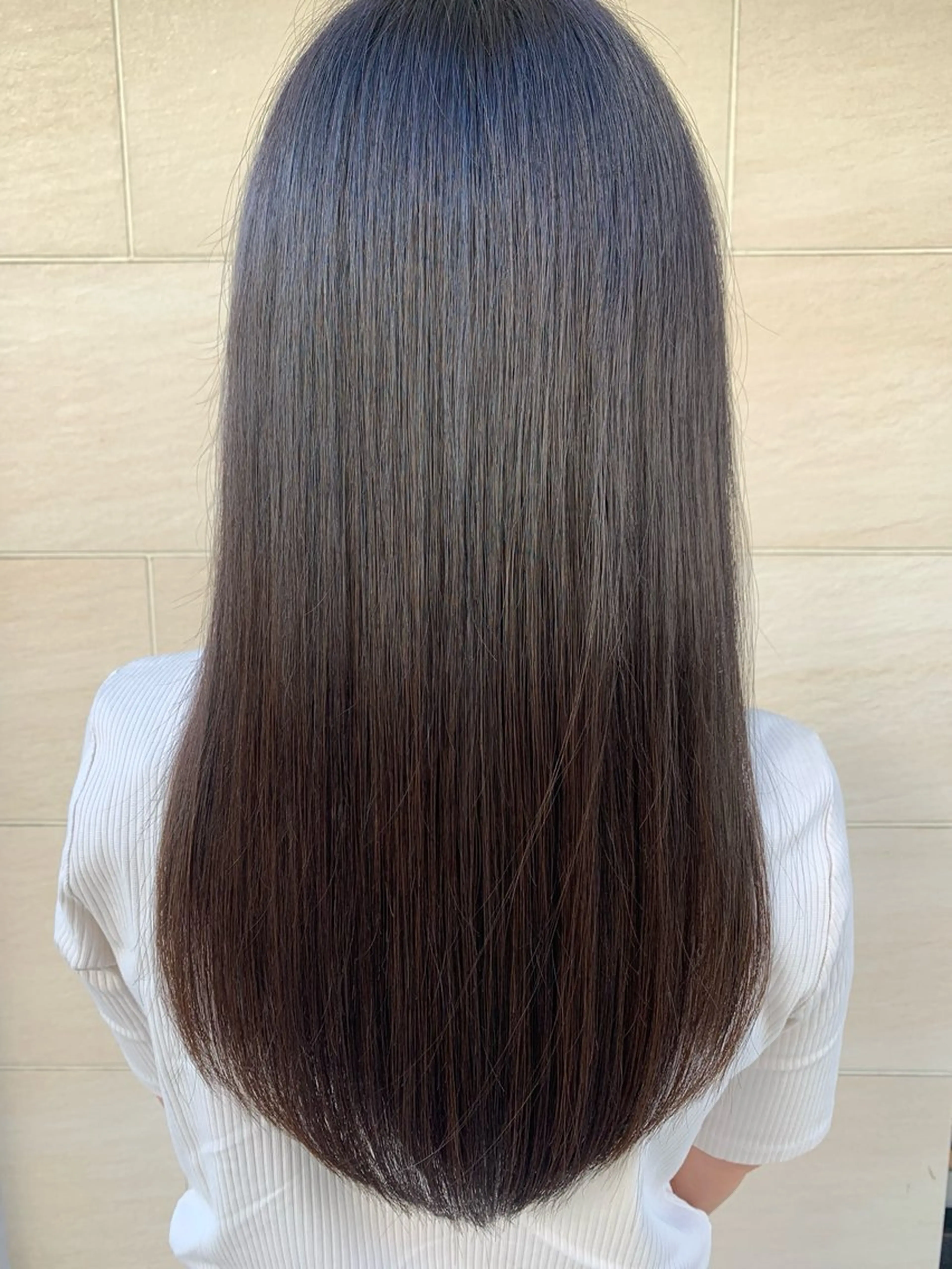 ロング カット 縮毛矯正 トリートメント アキモト マサキ/ パーマ人気NO1のヘアスタイル