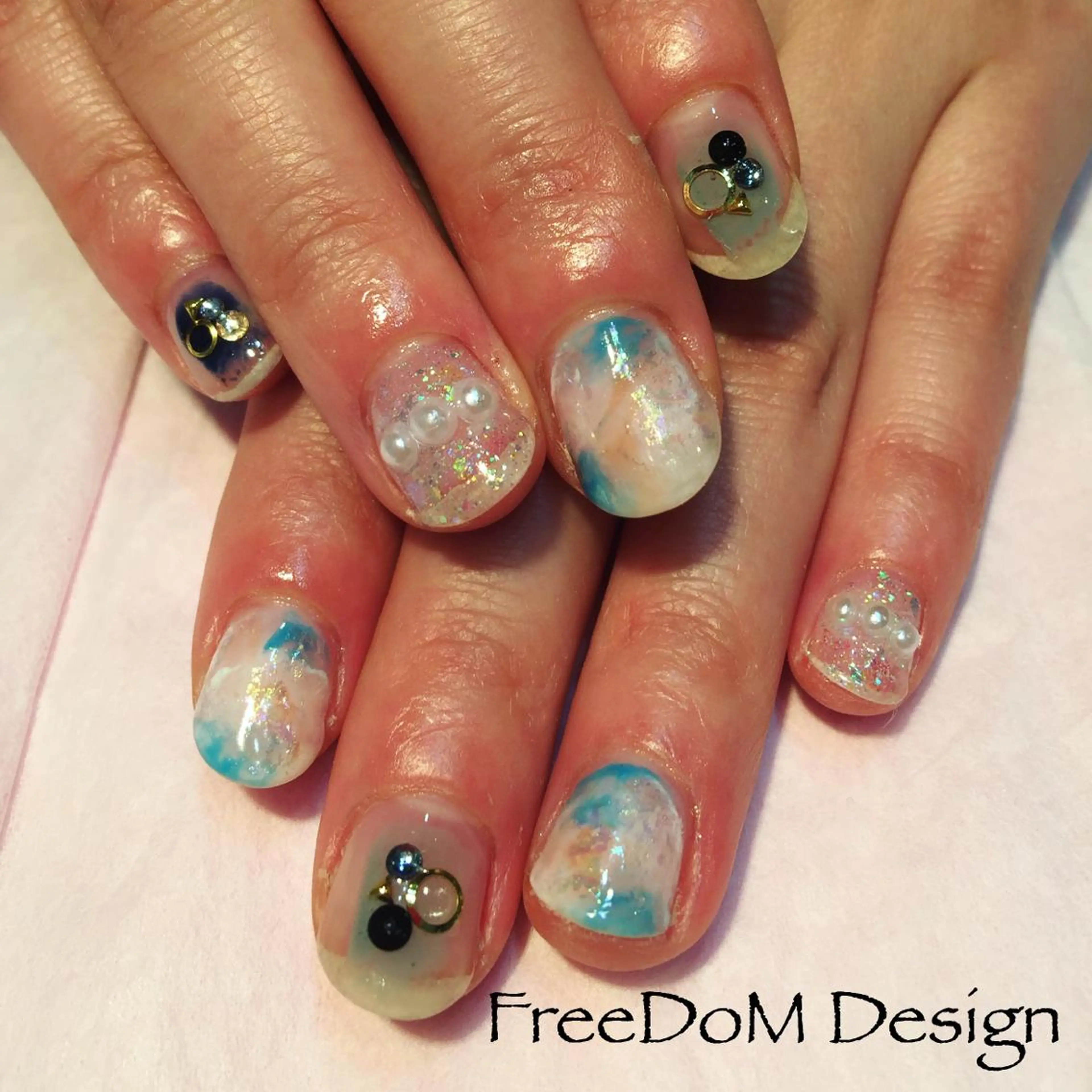 ネイル アートネイル ＦreeDoＭ   Design所属・W KUMIのネイルデザイン