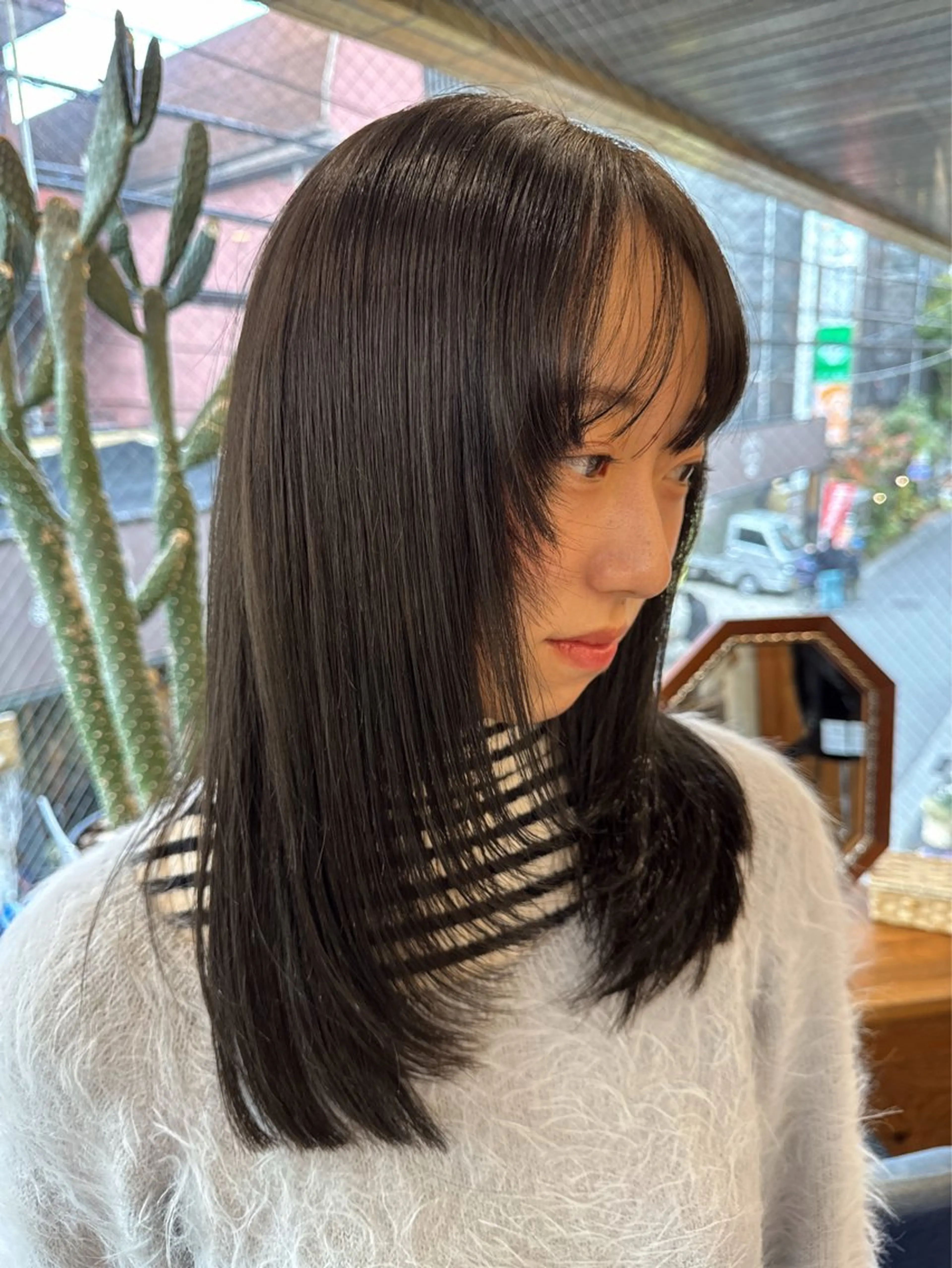 セミロング カラー 黒髪 ブルーカラー ブルーブラック レイヤーカット CREDGARDEN吉祥寺店所属・大竹 哲也のヘアスタイル