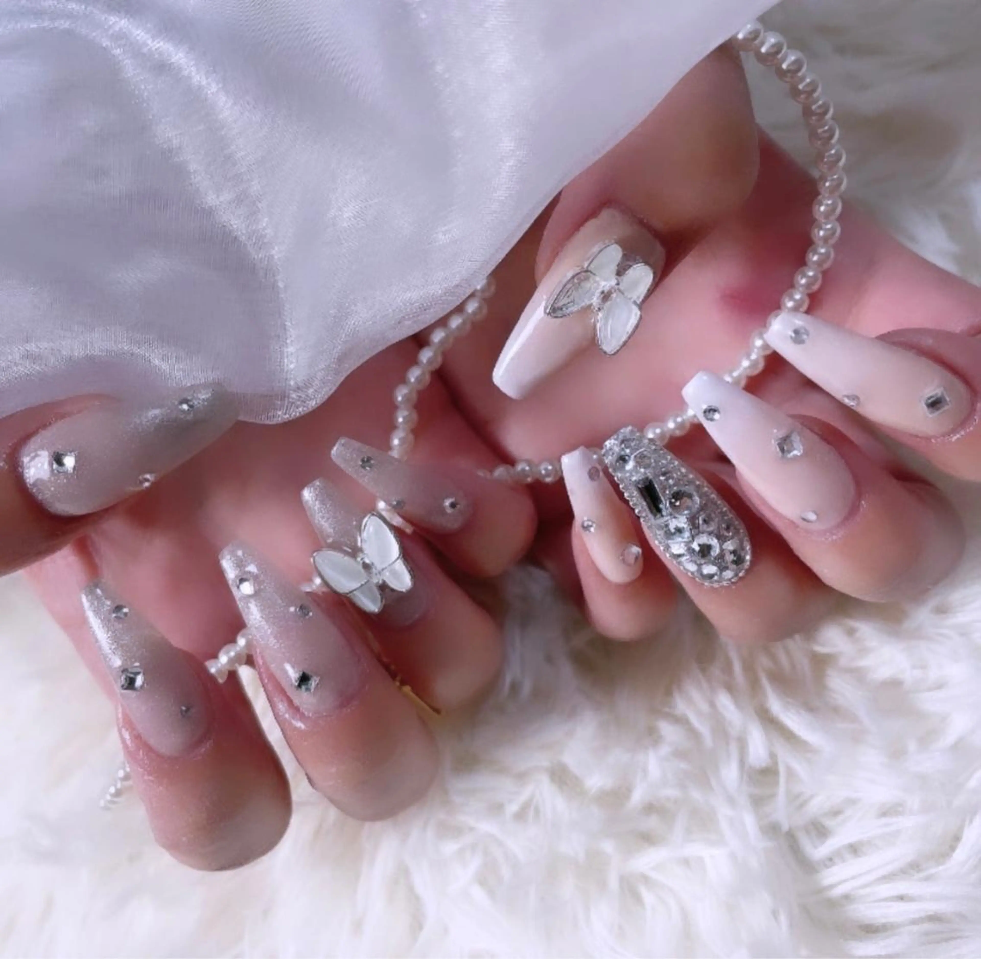 ネイル 高草木 桃香のネイルデザイン