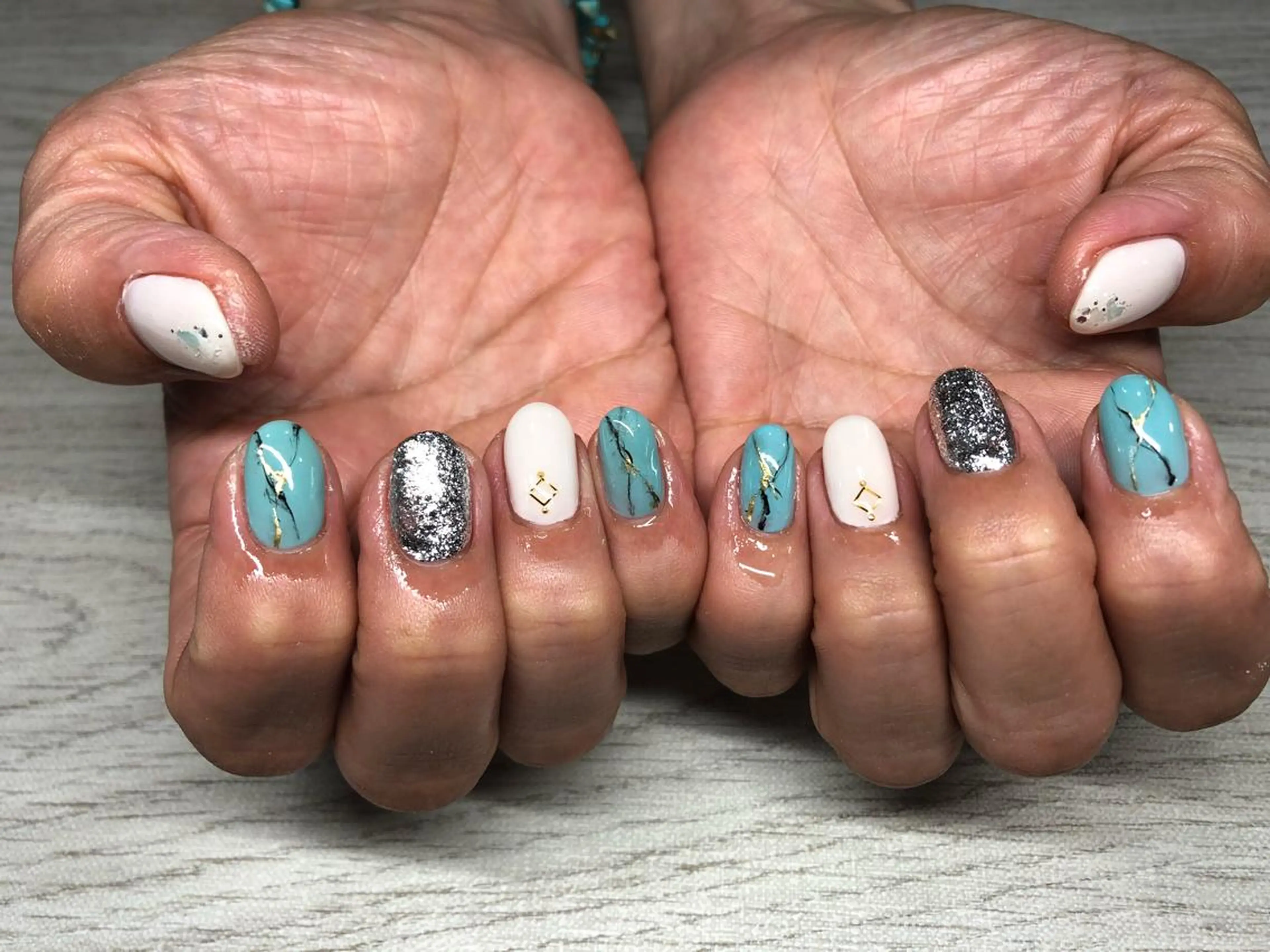 ネイル Amelie所属・nail salon U'muのネイルデザイン