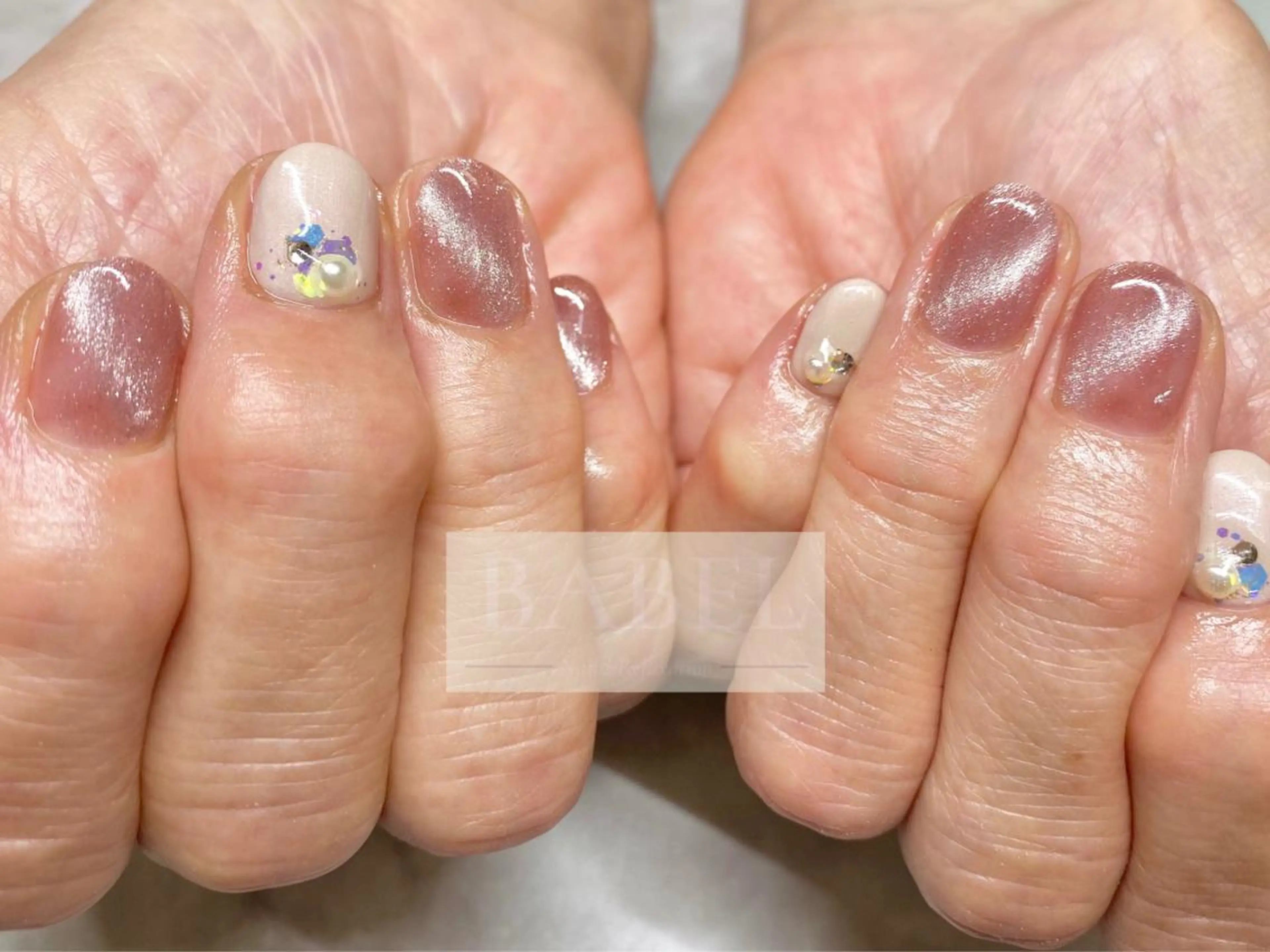 ネイル アートネイル ジェルネイル オフィスネイル ショートネイル ハンドネイル BABELバベル所属・江戸川橋✨BABEL 【バベル】大人可愛いのネイルデザイン