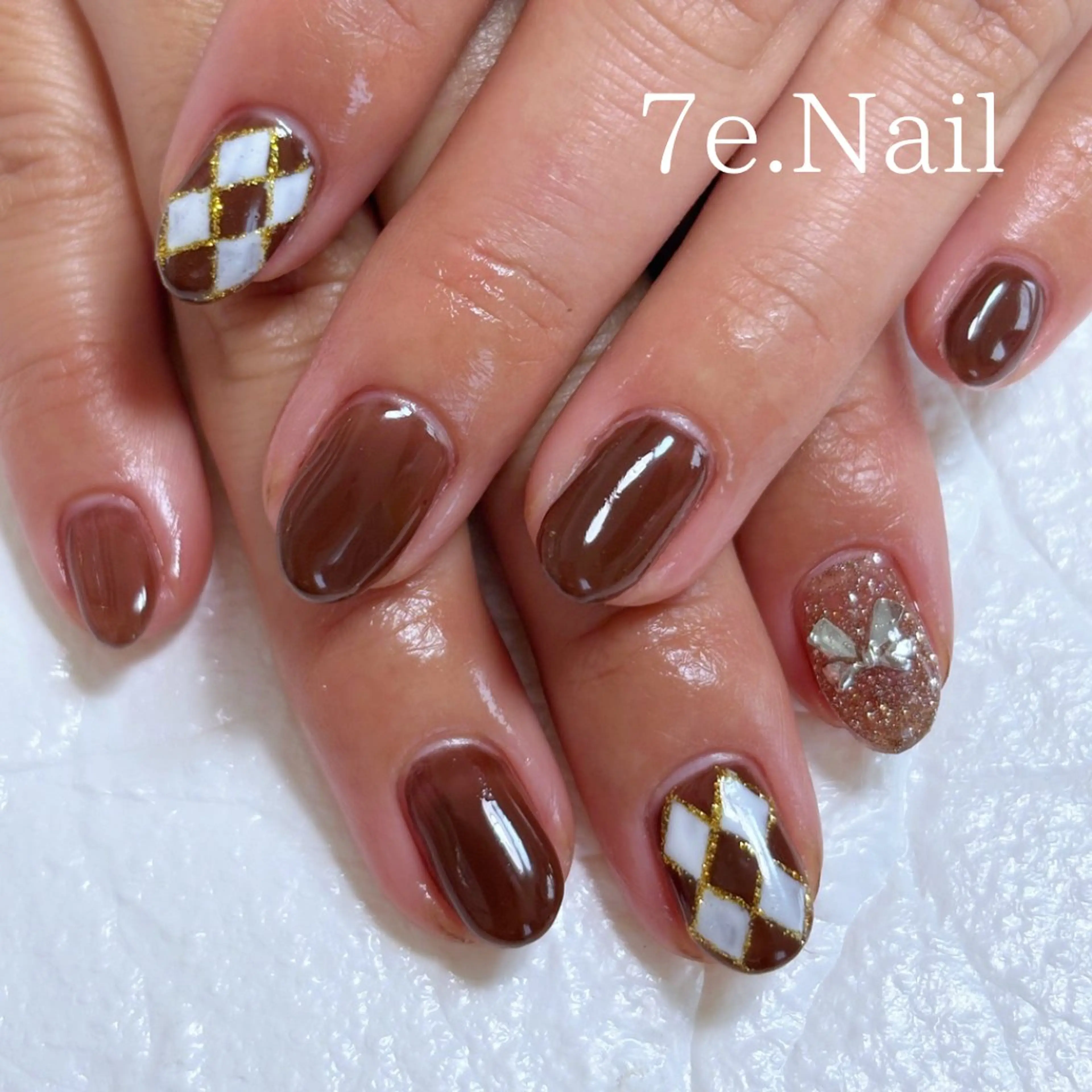 ネイル 7e. Nailのネイルデザイン