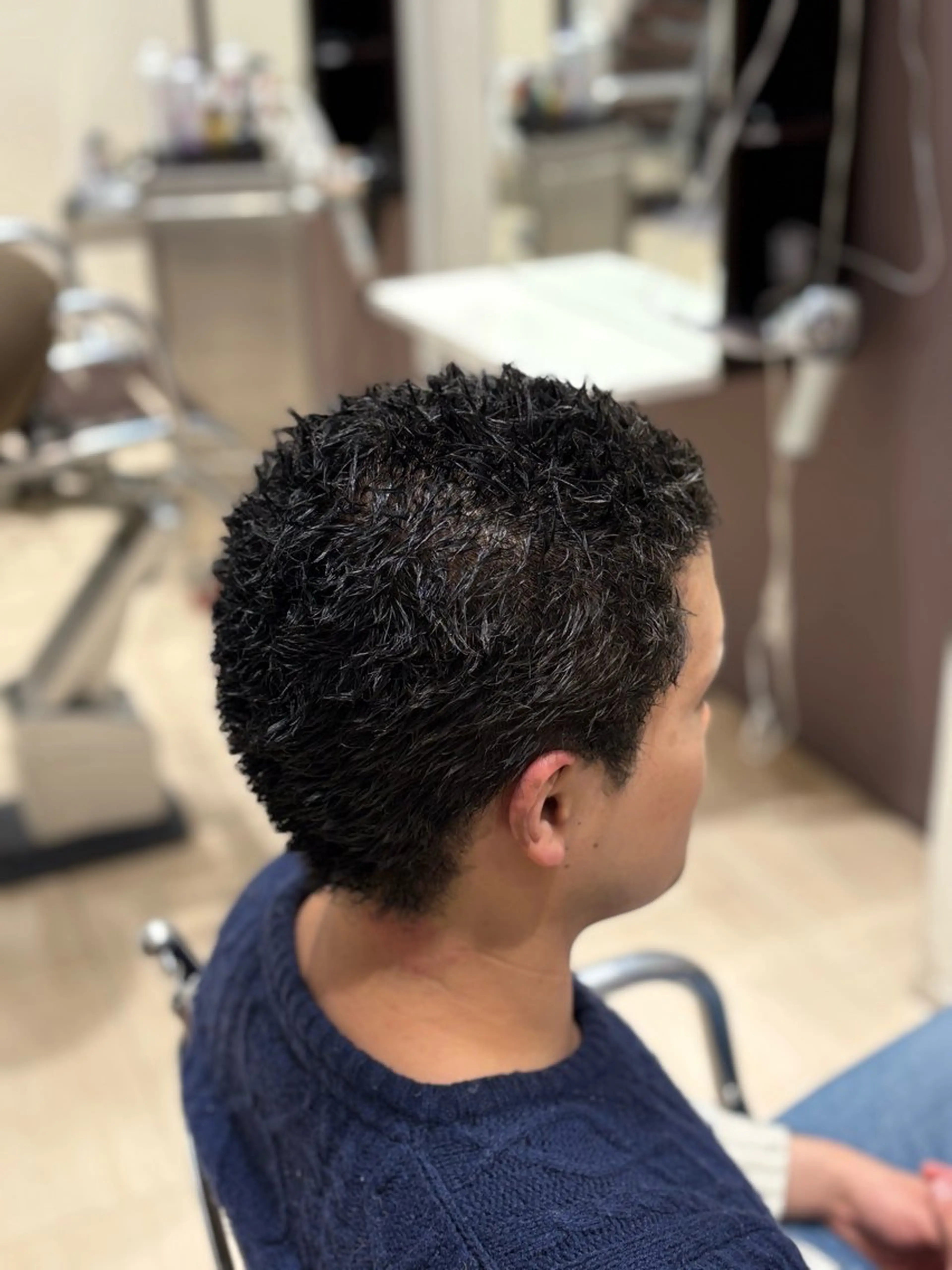 ショート カラー メンズ 三浦 航平のヘアスタイル