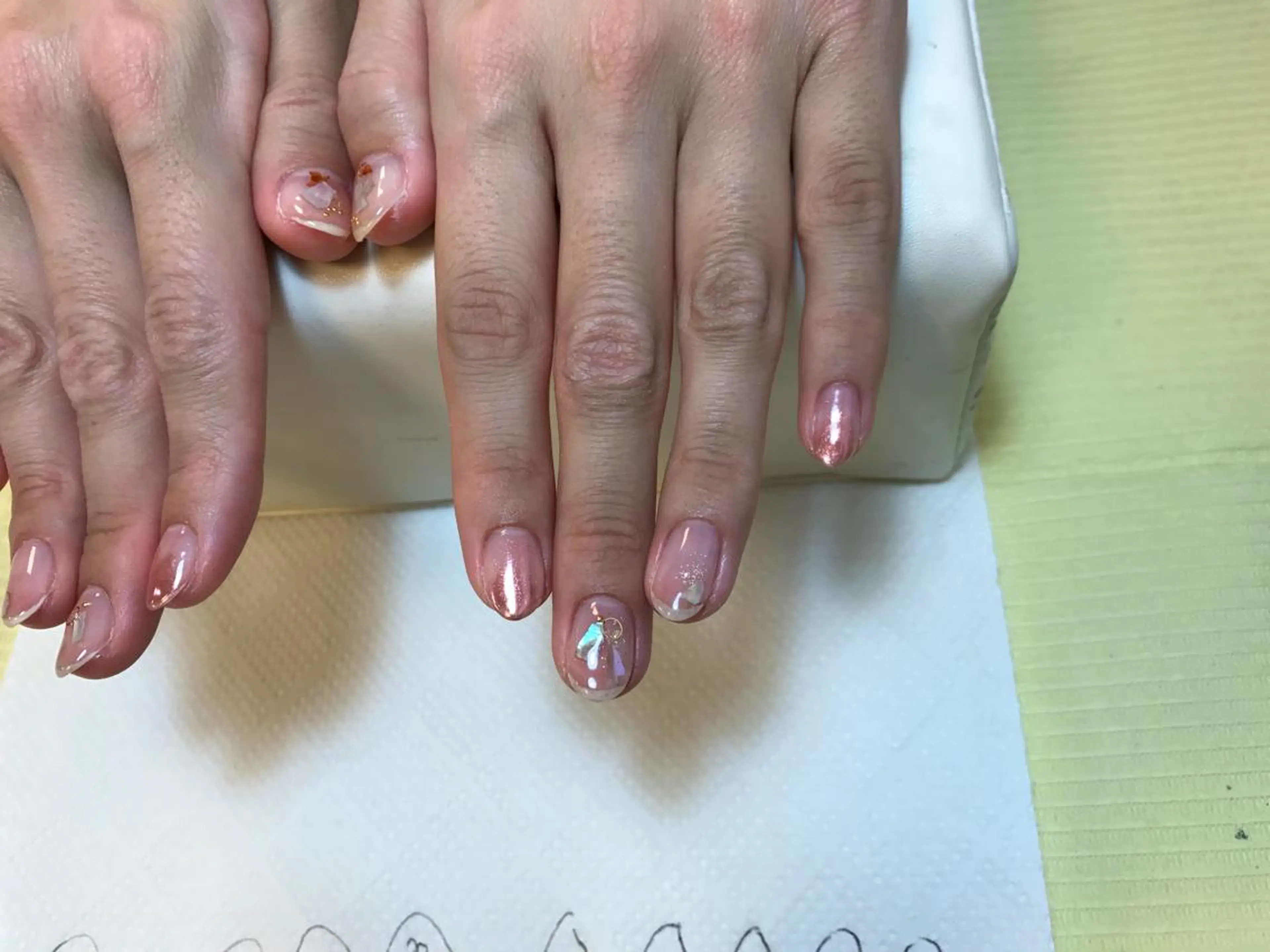 ネイル ニュアンスネイル A85G ayakoのネイルデザイン