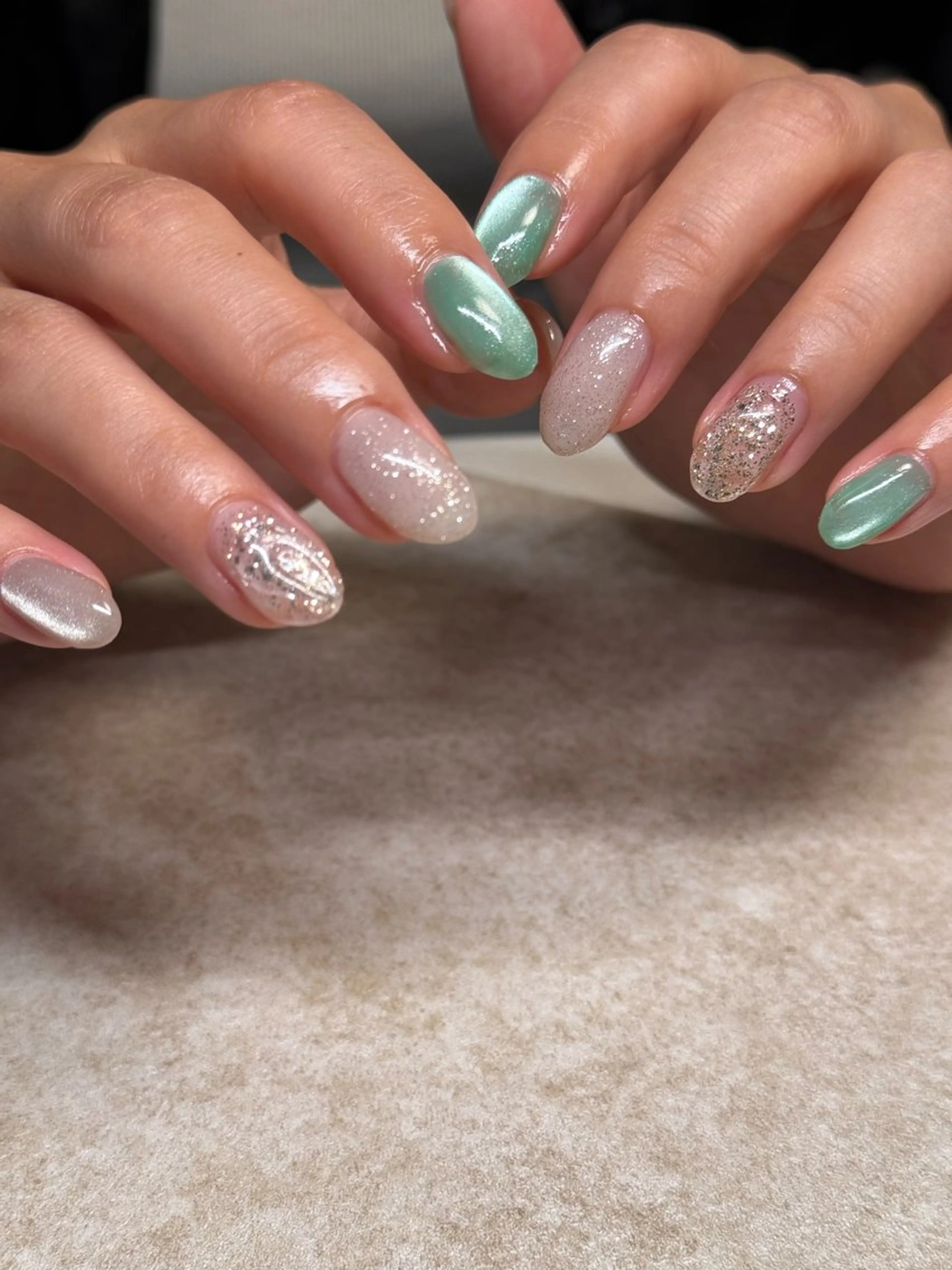 ネイル グリーン ハンドネイル Bell Nailのネイルデザイン