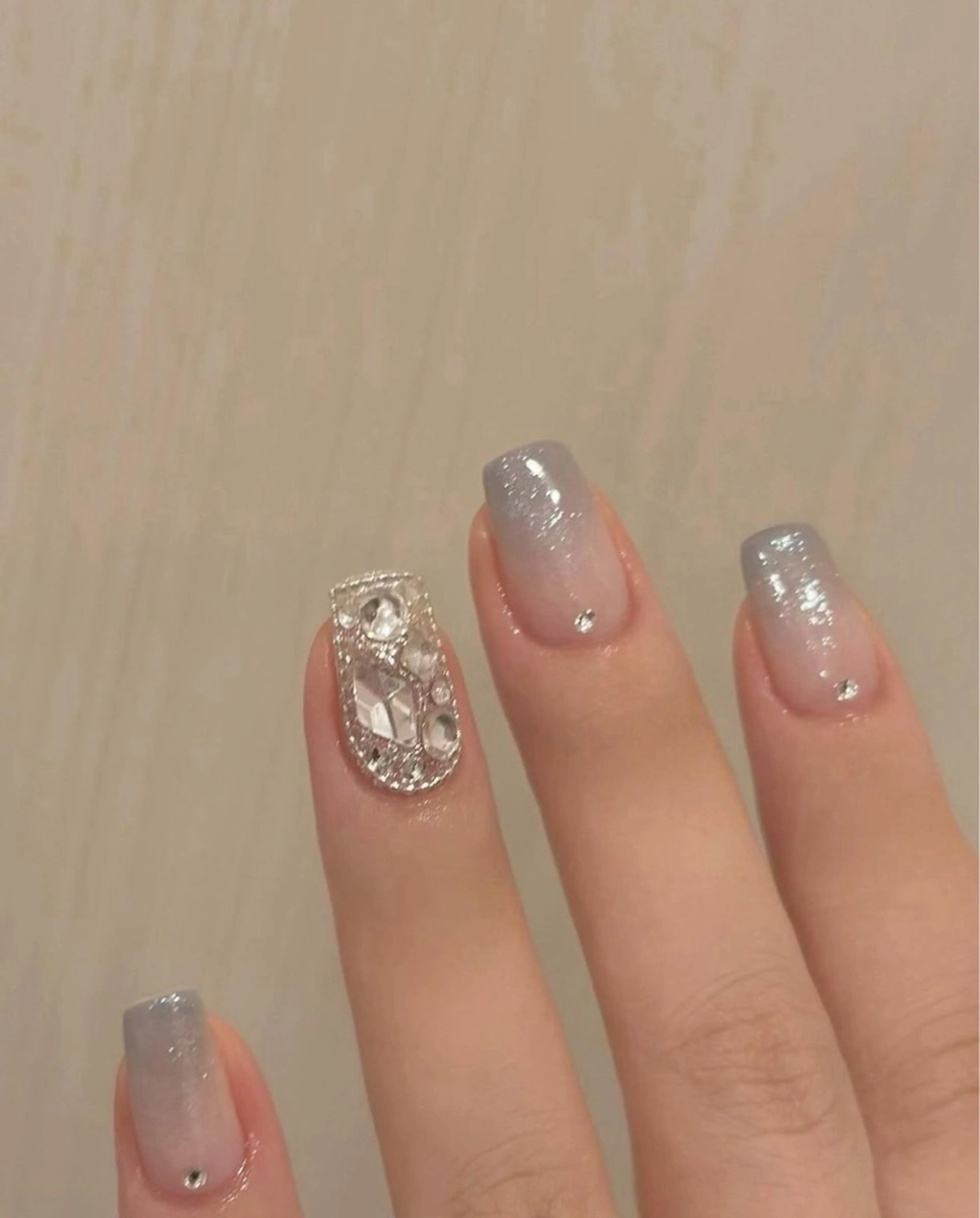 ネイル 韓国ネイル 持ち込み ニュアンスネイル ネイルチップ 冬ネイル ハンドネイル RINN ANA.CHUOのネイルデザイン