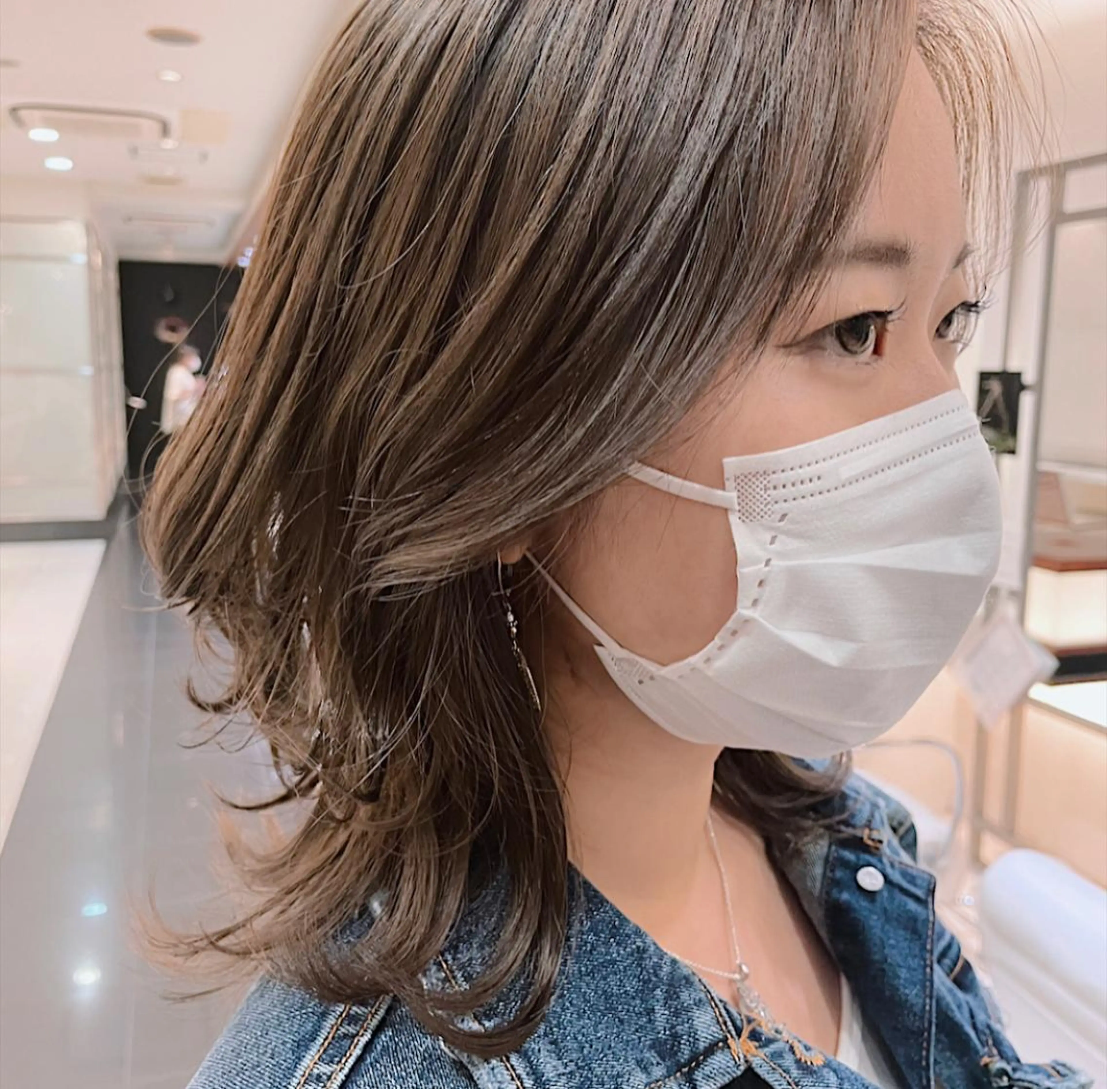 ミディアム くびれヘア レイヤーカット カット BiBi    武田 あやのヘアスタイル