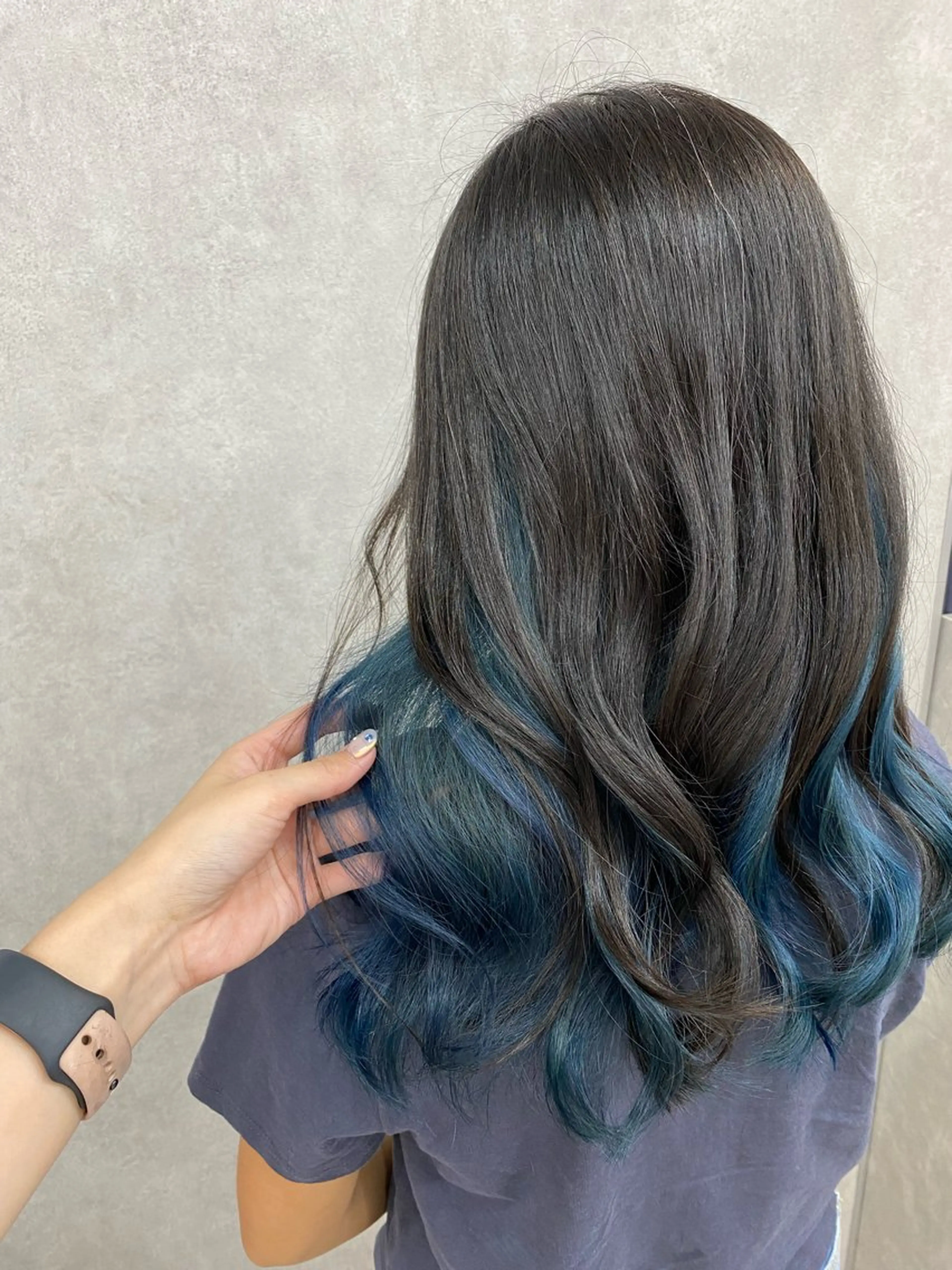 ロング カット ヘアカラー トリートメント 🩶西 雪乃/透明感 くすみカラー🫧のヘアスタイル