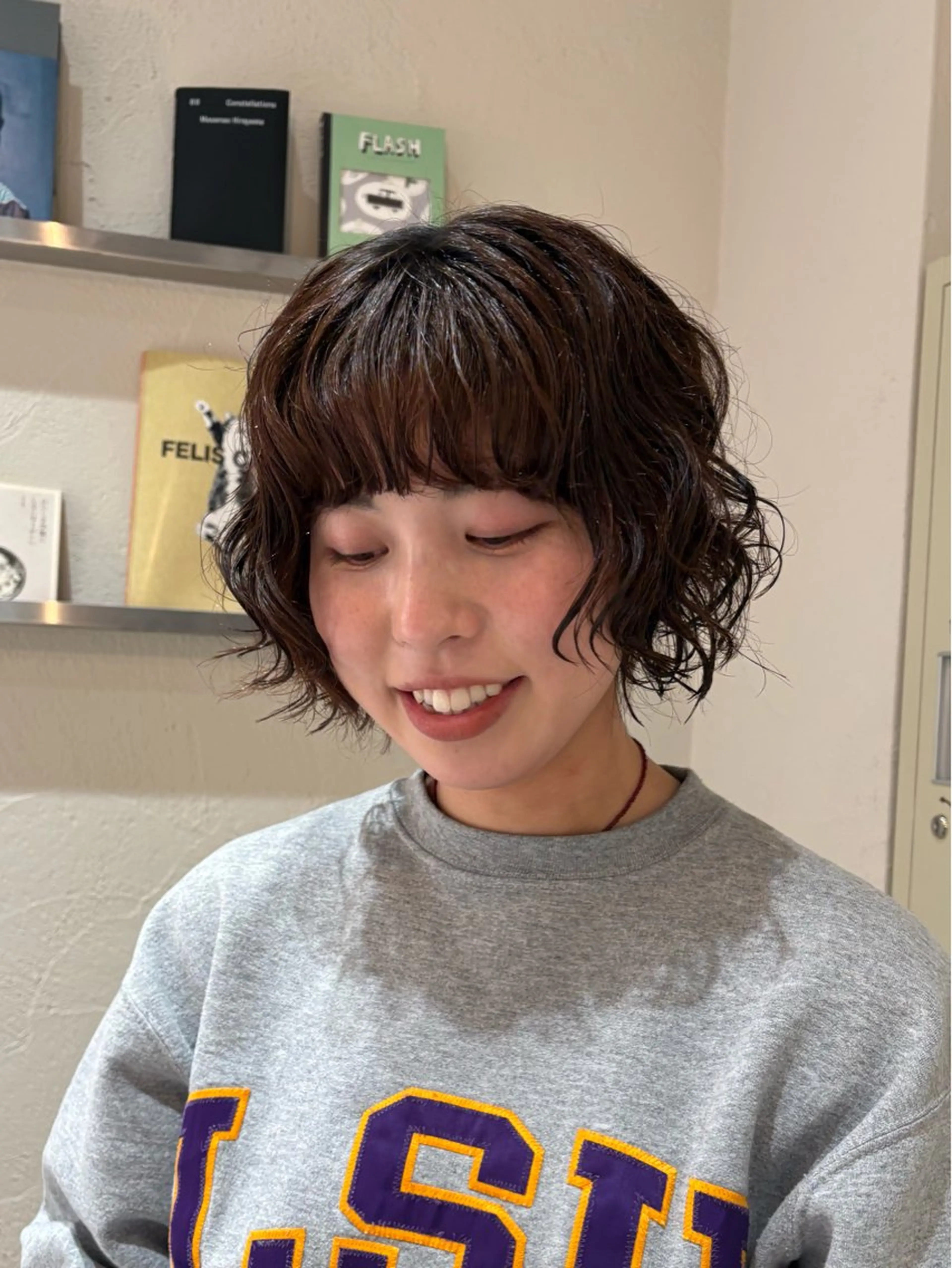 ショート ボブ パーマ シマダ ユウナのヘアスタイル