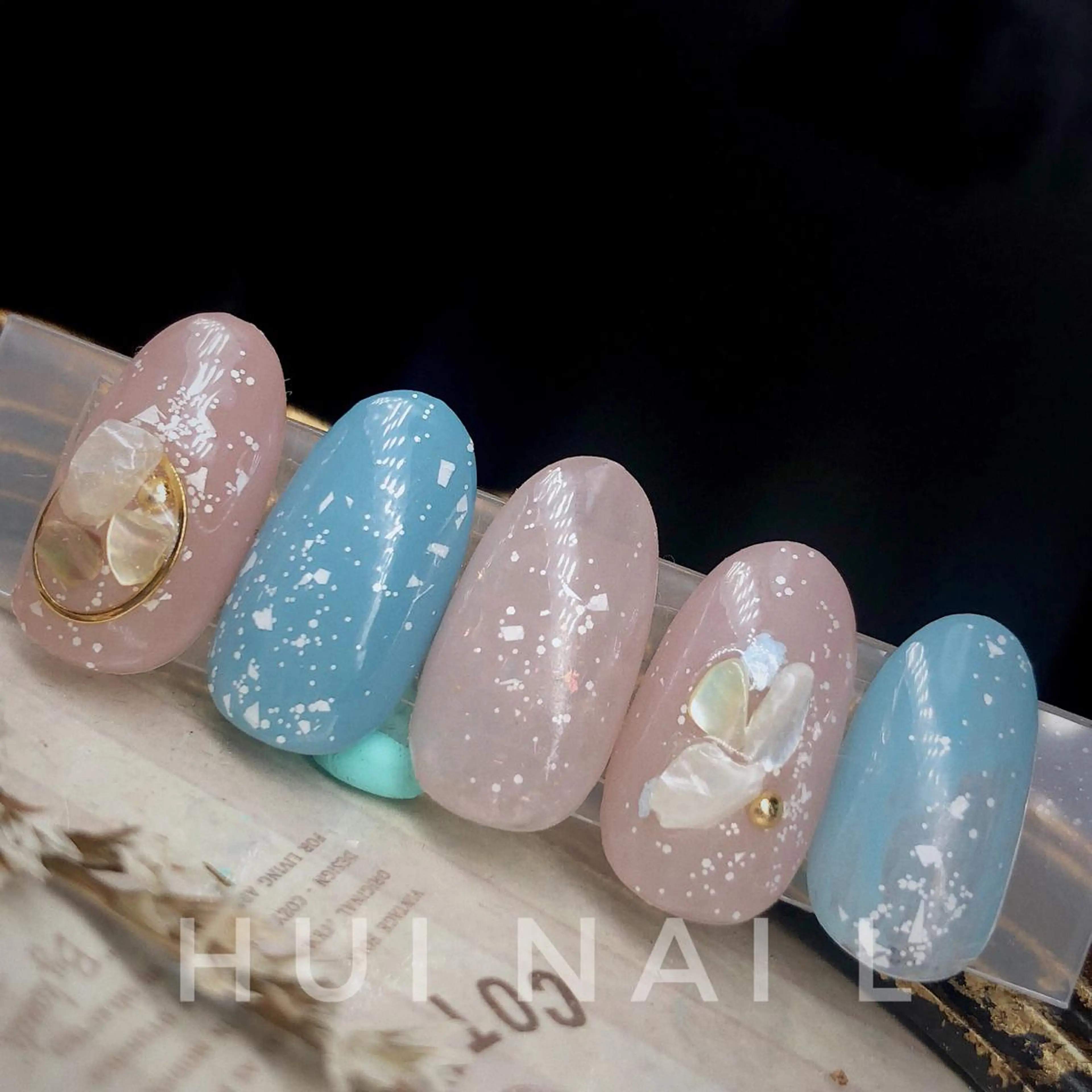 ミディアム めぐみのネイルサロン 惠のネイルデザイン