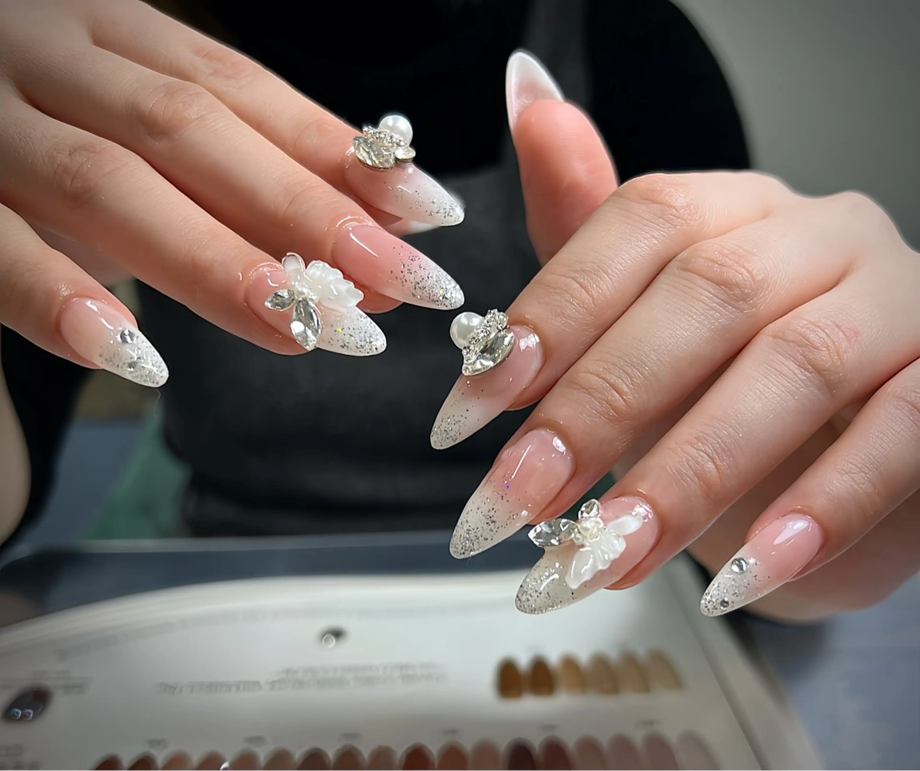 ネイル チークネイル ジェルネイル パラジェル スカルプネイル 春ネイル ハンドネイル MOCHI NAIL 川越東口のネイルデザイン
