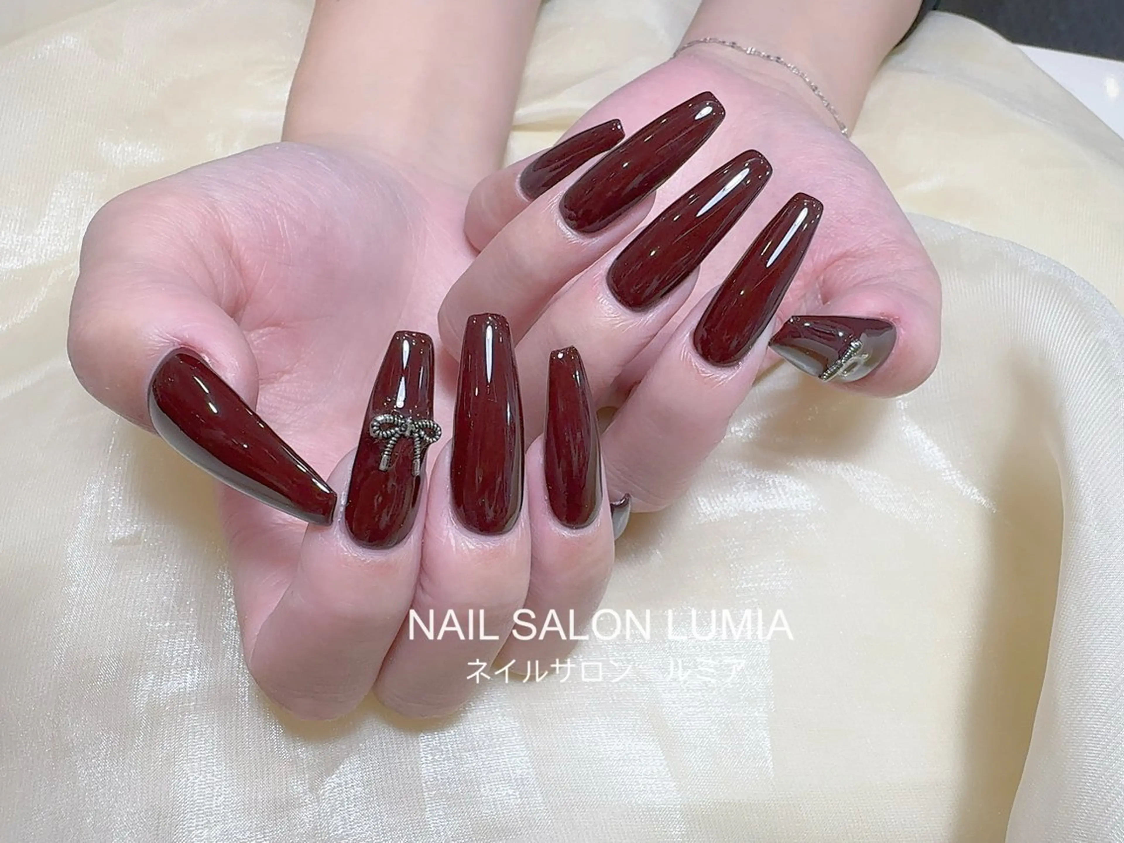 ネイル ハンドネイル ネイルサロン ルミア Lumia 店長のネイルデザイン