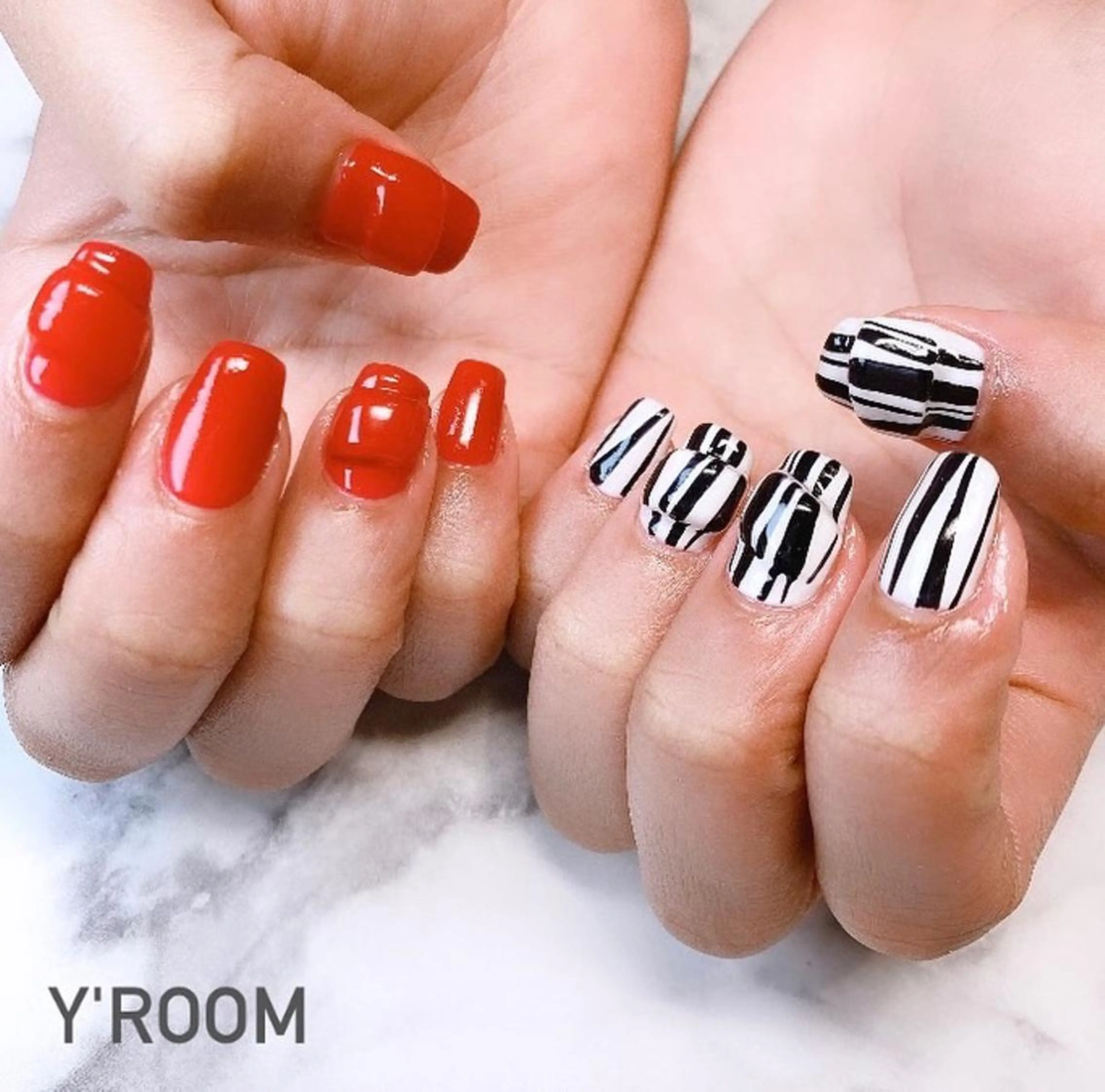 ネイル オーロラネイル フラッシュネイル フットネイル ジェルネイル 氷ネイル・うるうるネイル ハンドネイル YUKA （ネイリスト）のネイルデザイン