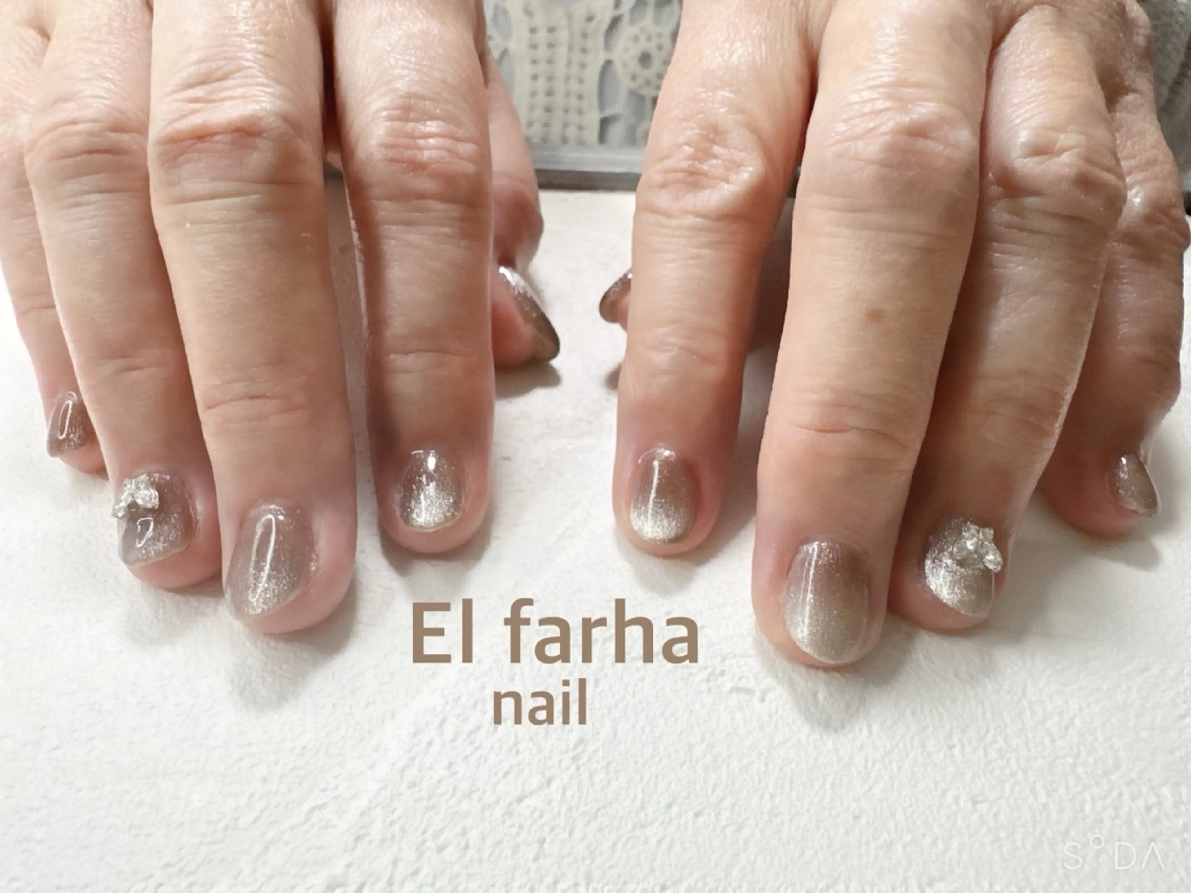 ネイル ストーンネイル ハンドネイル El  Farha nailのネイルデザイン