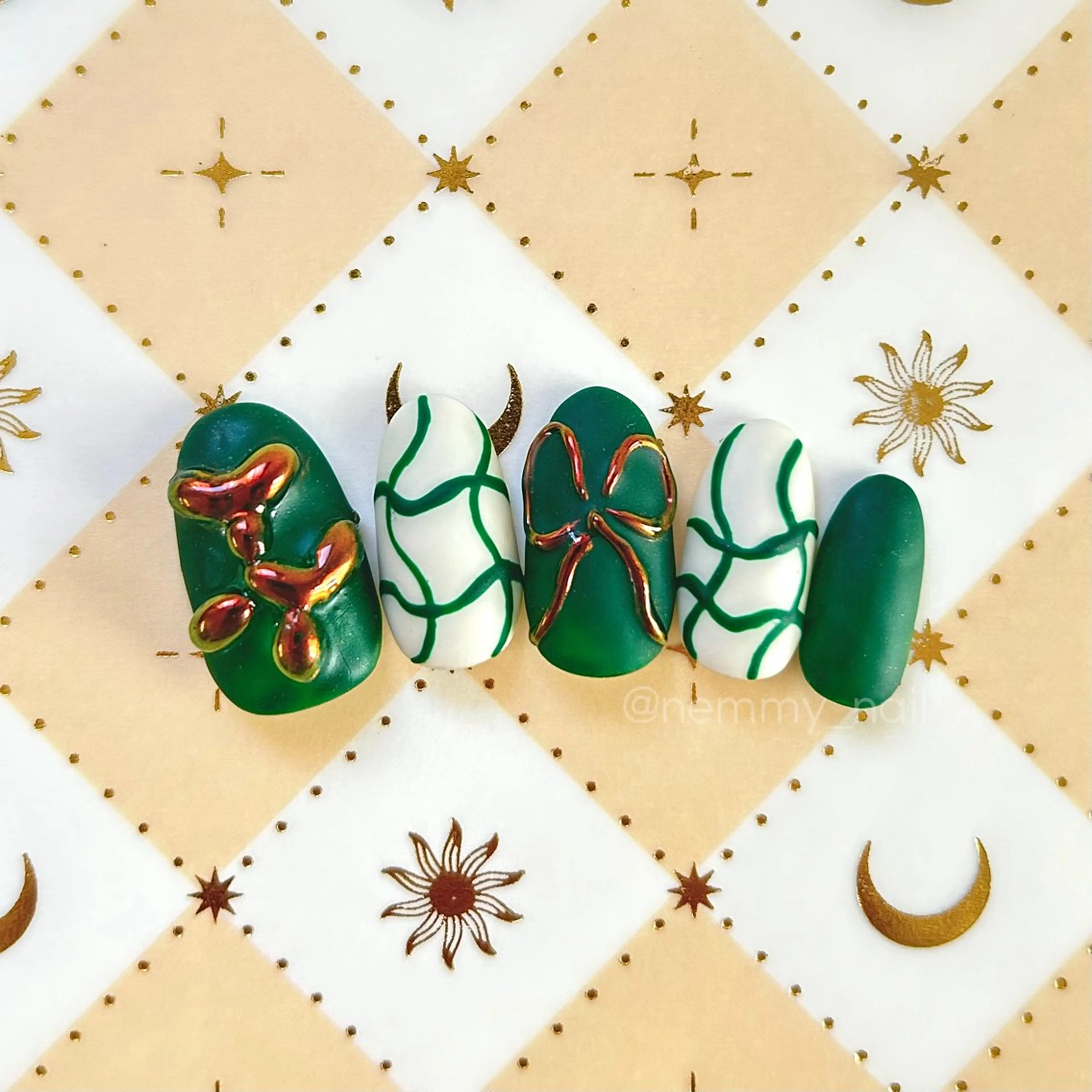 ネイル 冬ネイル クリスマス ハンドネイル Nemmy nail salon所属・Nemmy MAYUのネイルデザイン