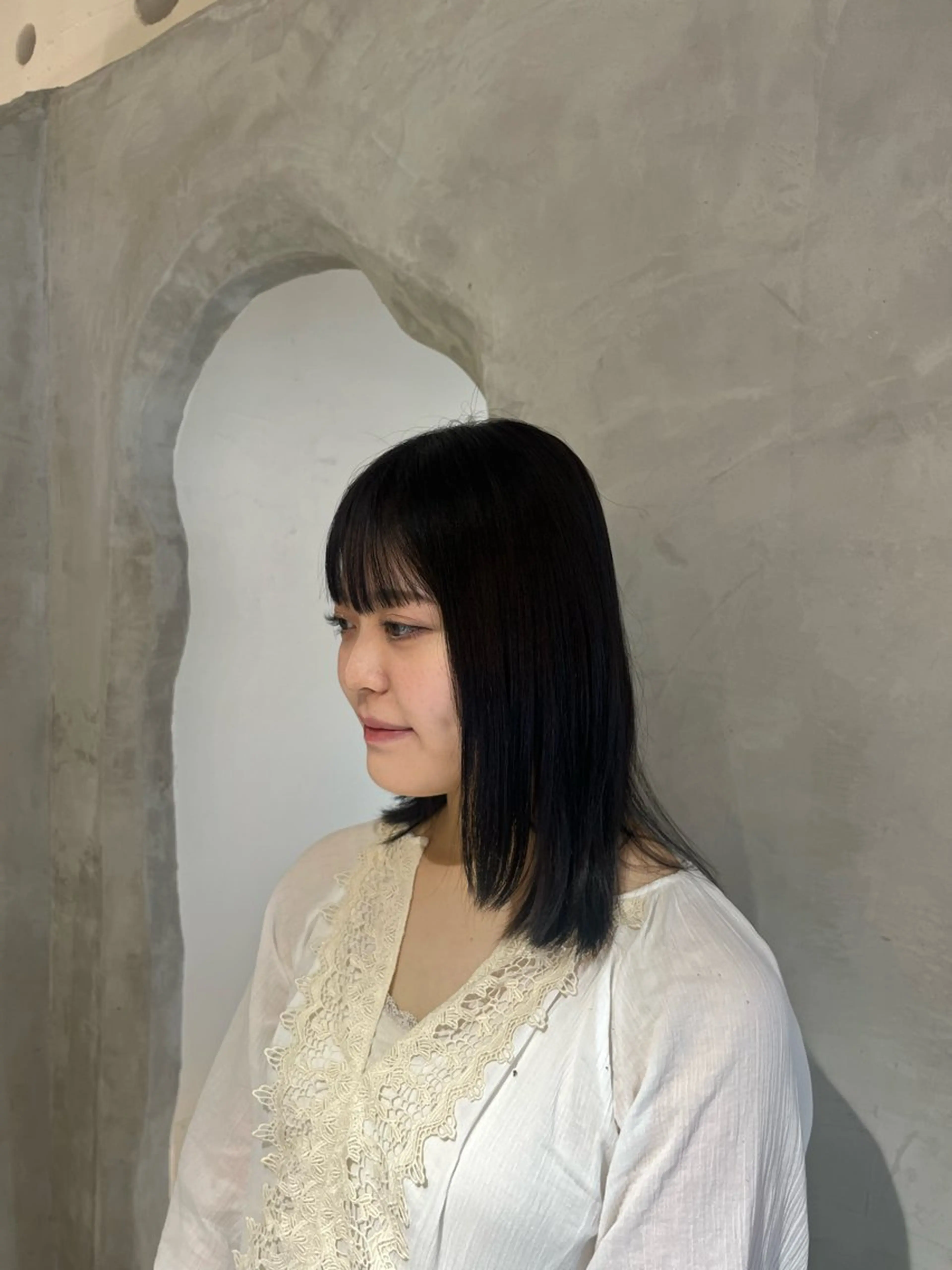 ミディアム カラー カット ヘアカラー トリートメント effect横浜所属・切りっぱなしボブ/ 艶カラー/綾莉のヘアスタイル