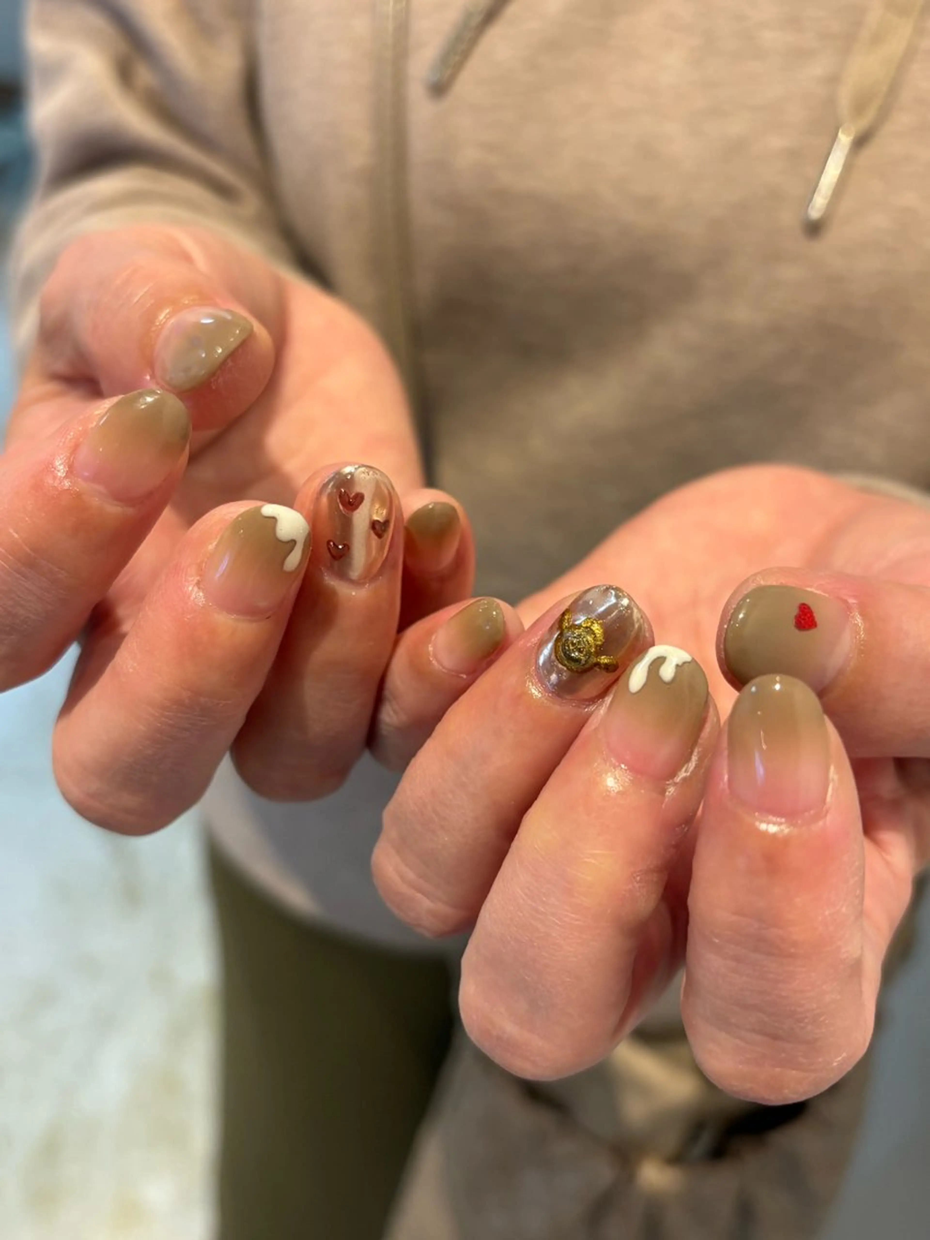 ネイル ハンドネイル FIORITURA Maikoのネイルデザイン