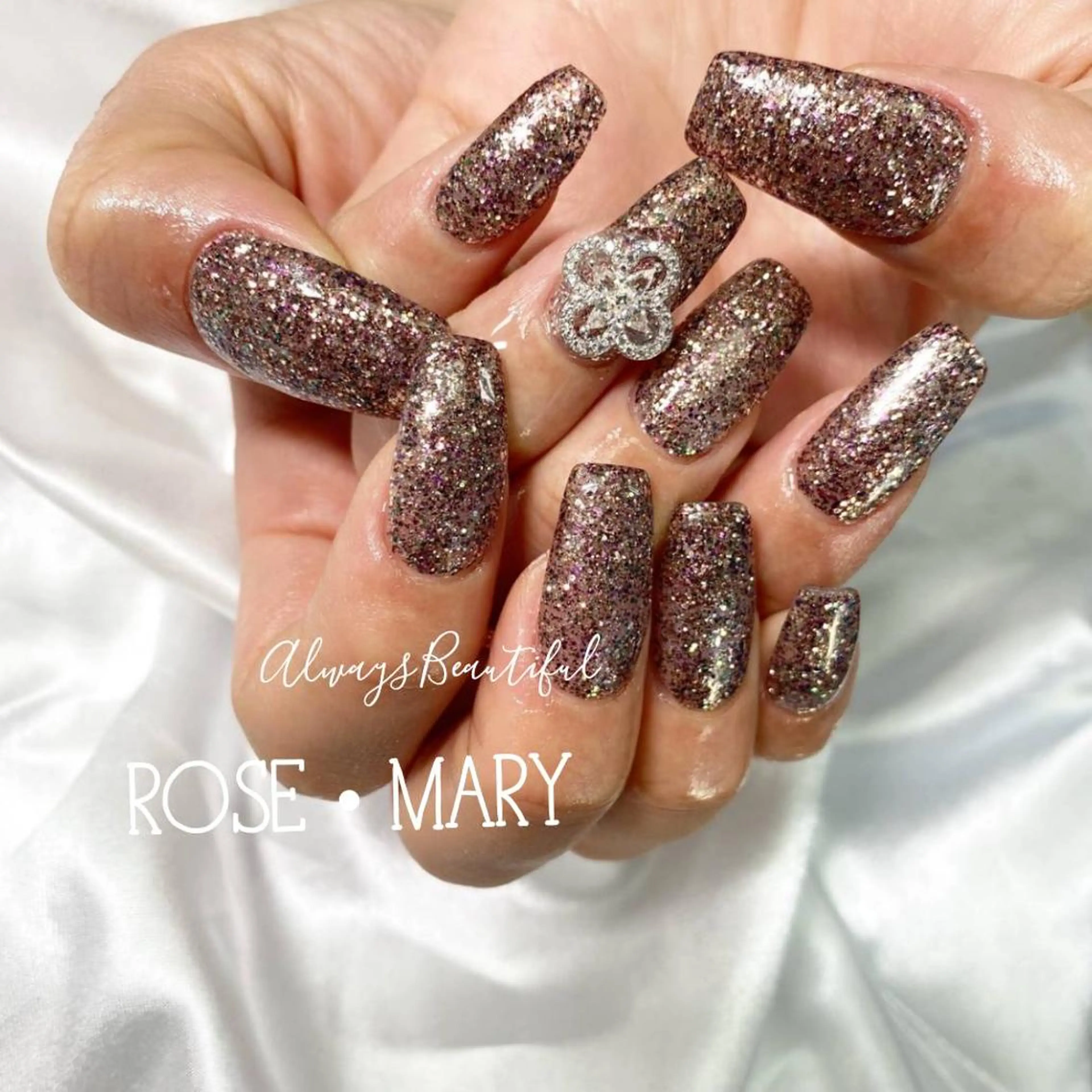 ネイル ハンドネイル ROSE・ MARY 鈴木のネイルデザイン