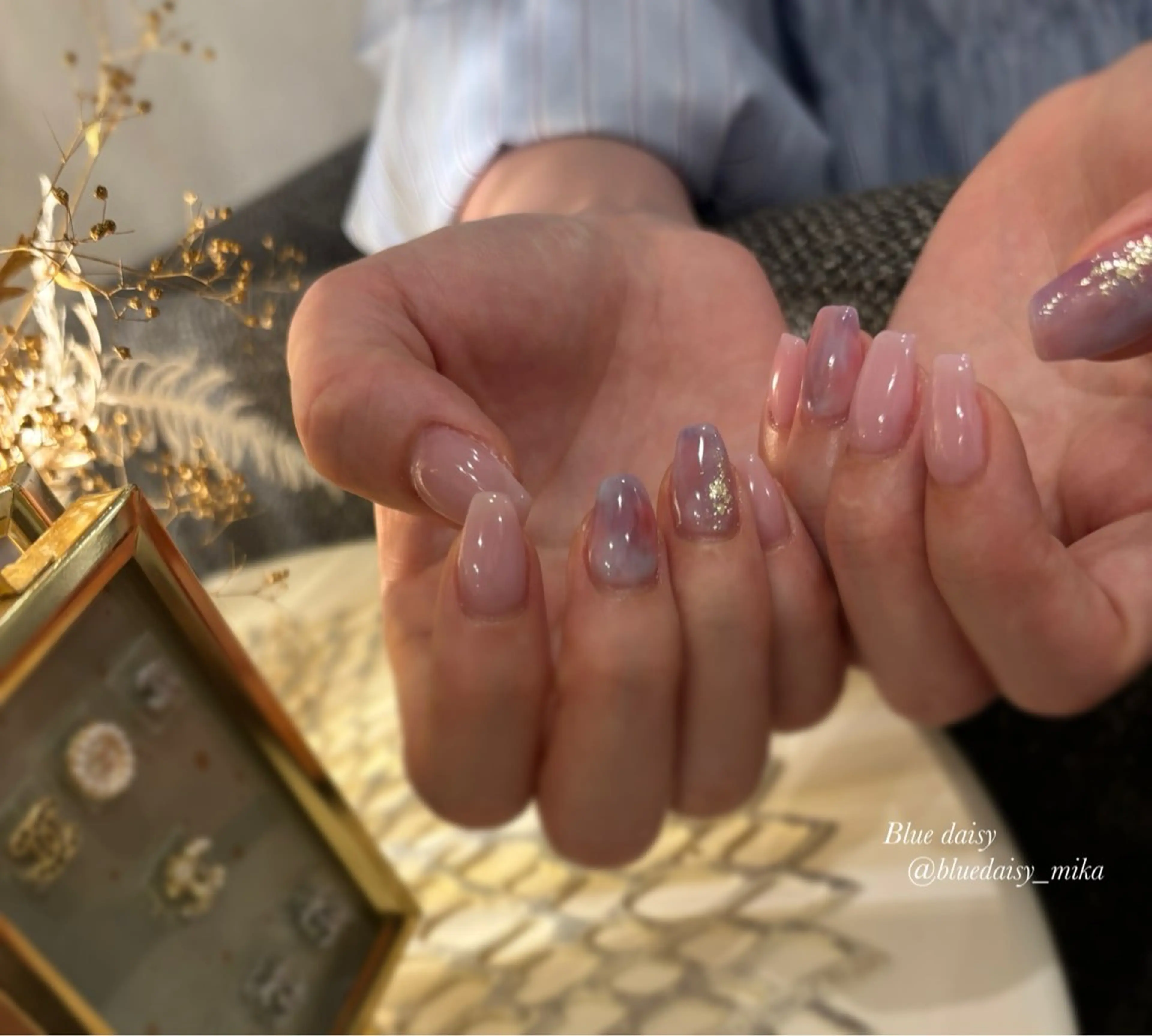 ネイル ニュアンスネイル ハンドネイル Blue　daisy　栄本店 【ブルーデイジー】所属・Blue daisy 栄本店のネイルデザイン
