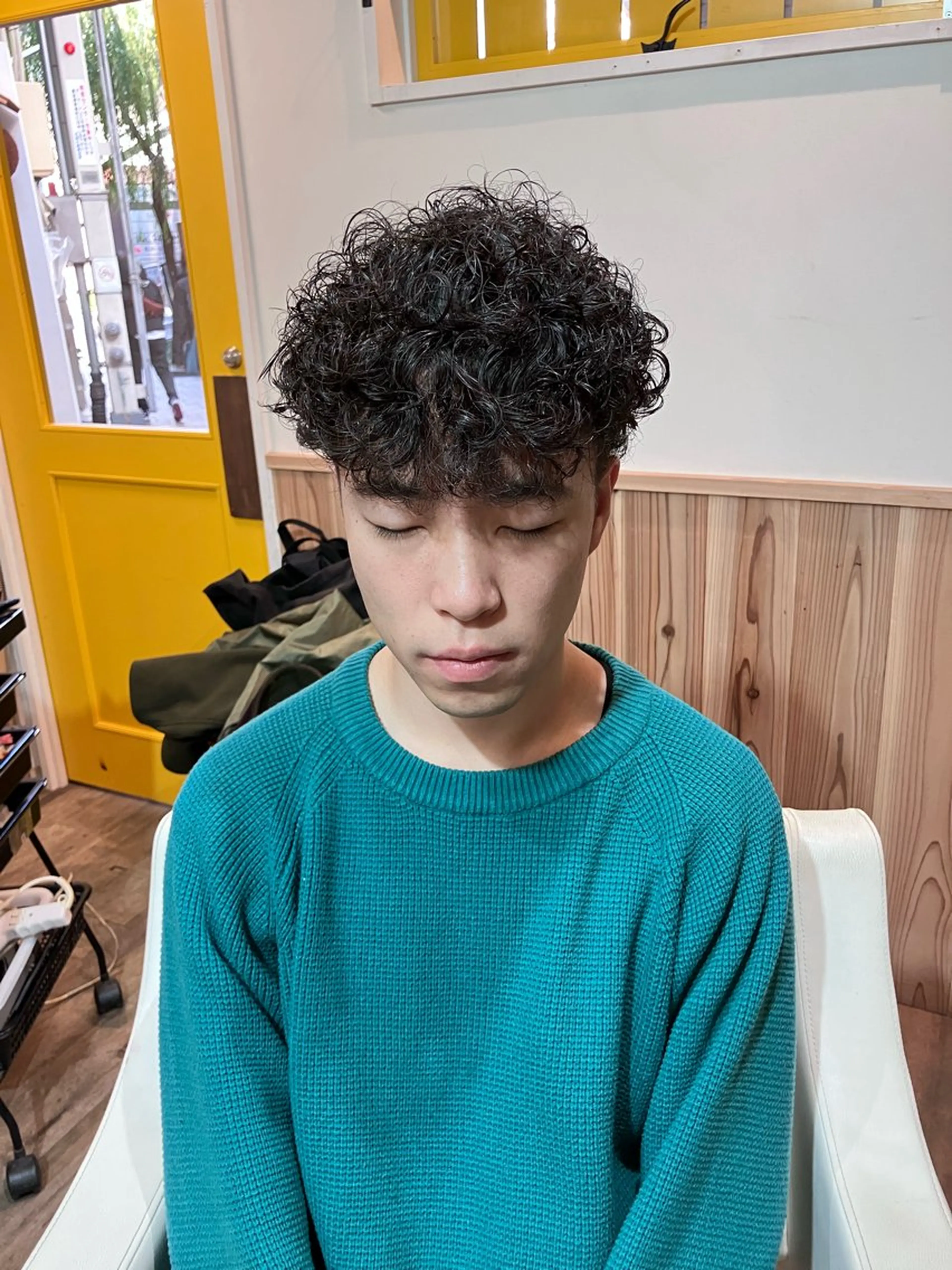 ミディアム パーマ カット パーマ HAIR BASE ZAWAWA所属・レイヤー/ブリーチ｜ 特殊パーマ/赤澤のヘアスタイル