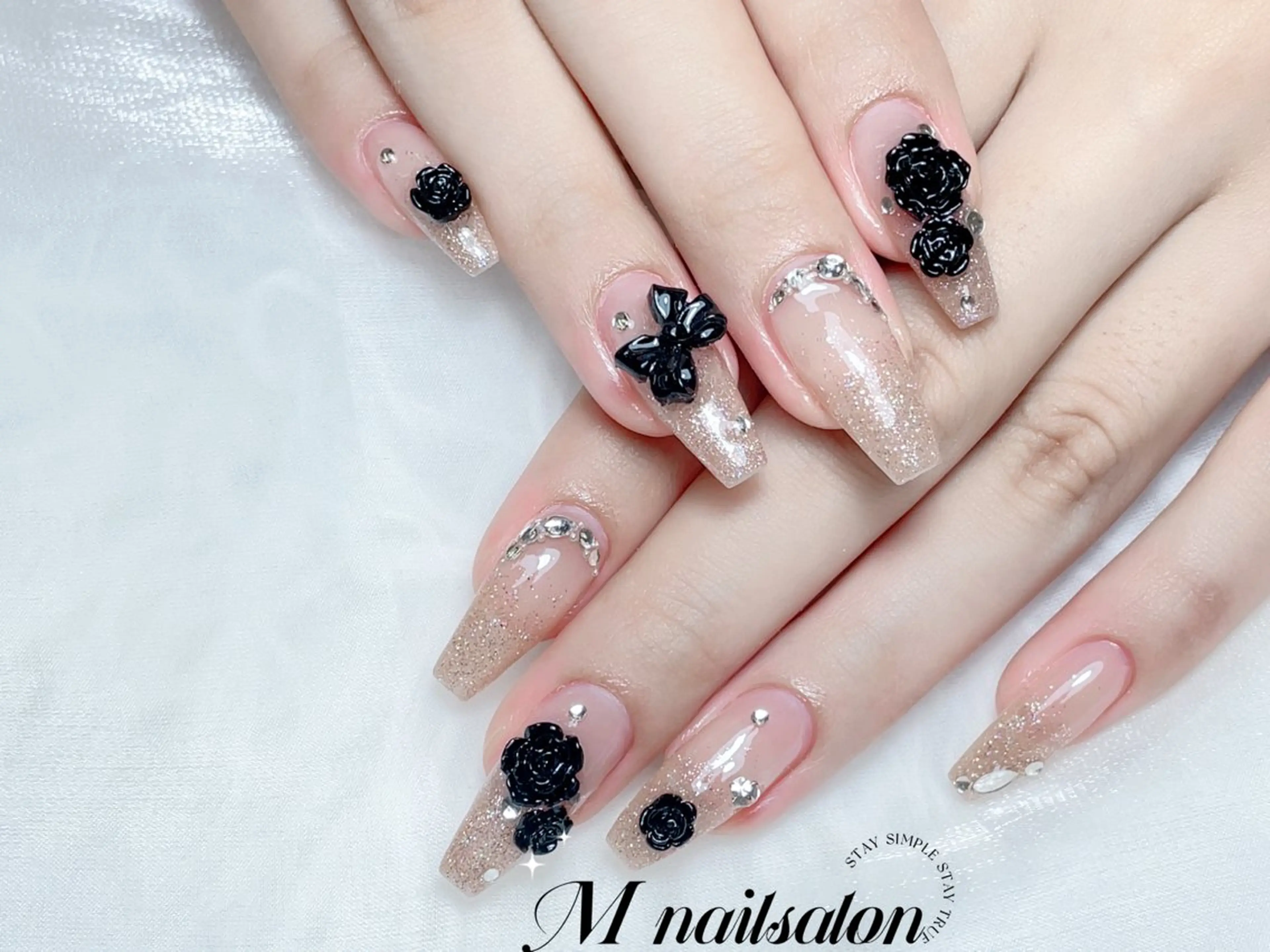 ネイル ハンドネイル M🌷nail 長さだし専門店のネイルデザイン