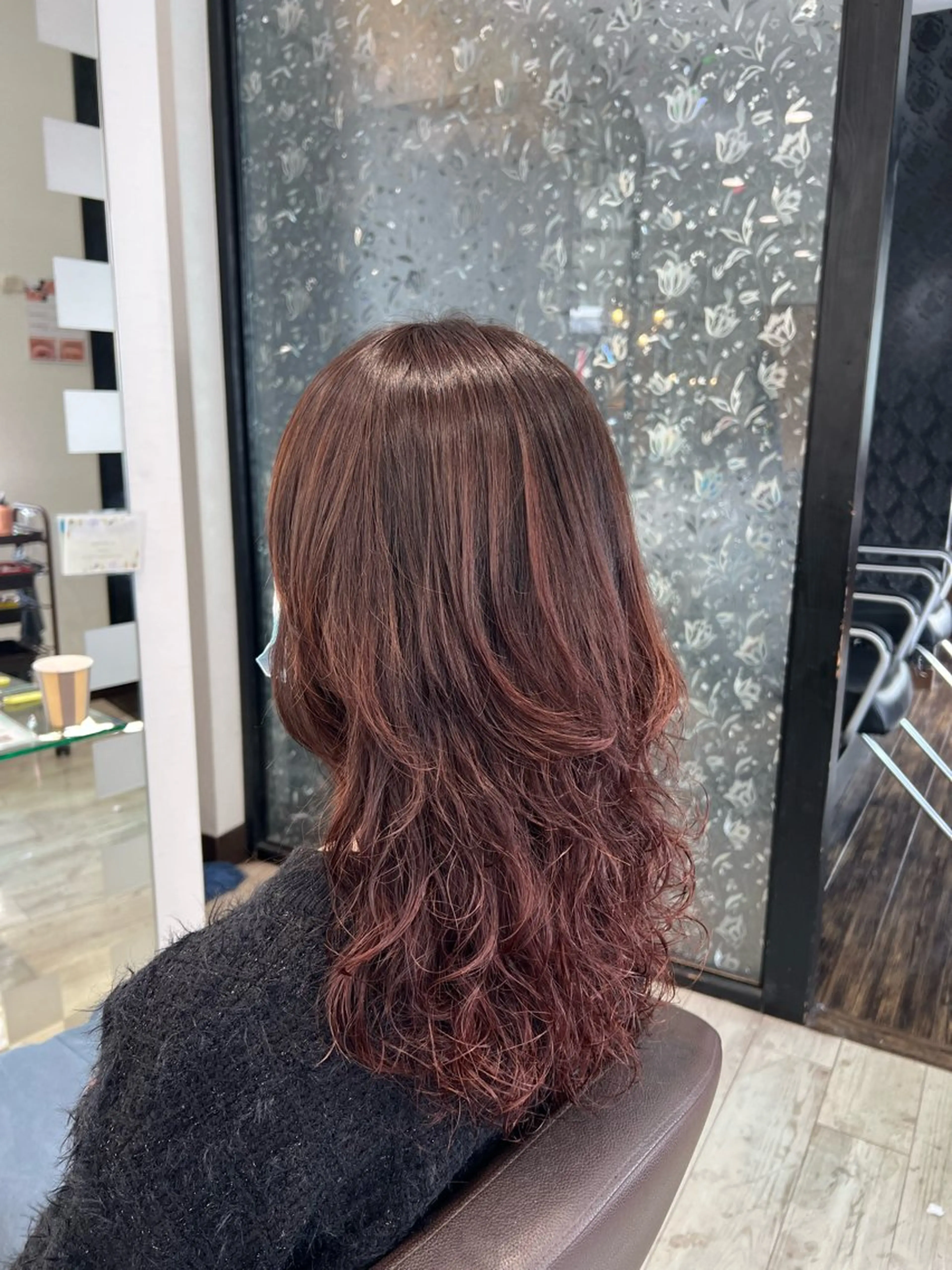 セミロング カラー パーマ kataoka ryotaのヘアスタイル