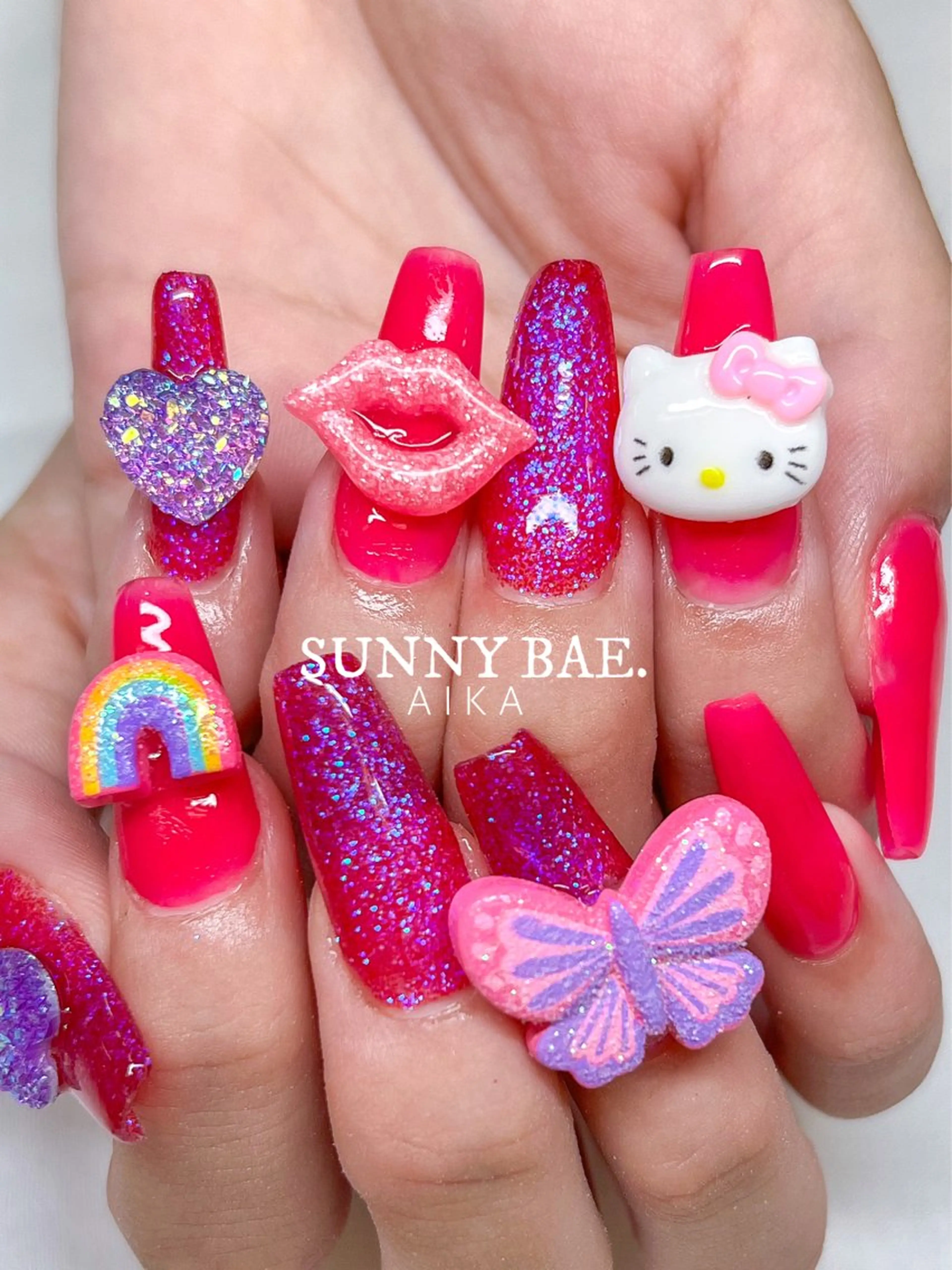 ロング ネイル ロング アートネイル ジェルネイル キラキラネイル ロングネイル Made By AIKAのネイルデザイン