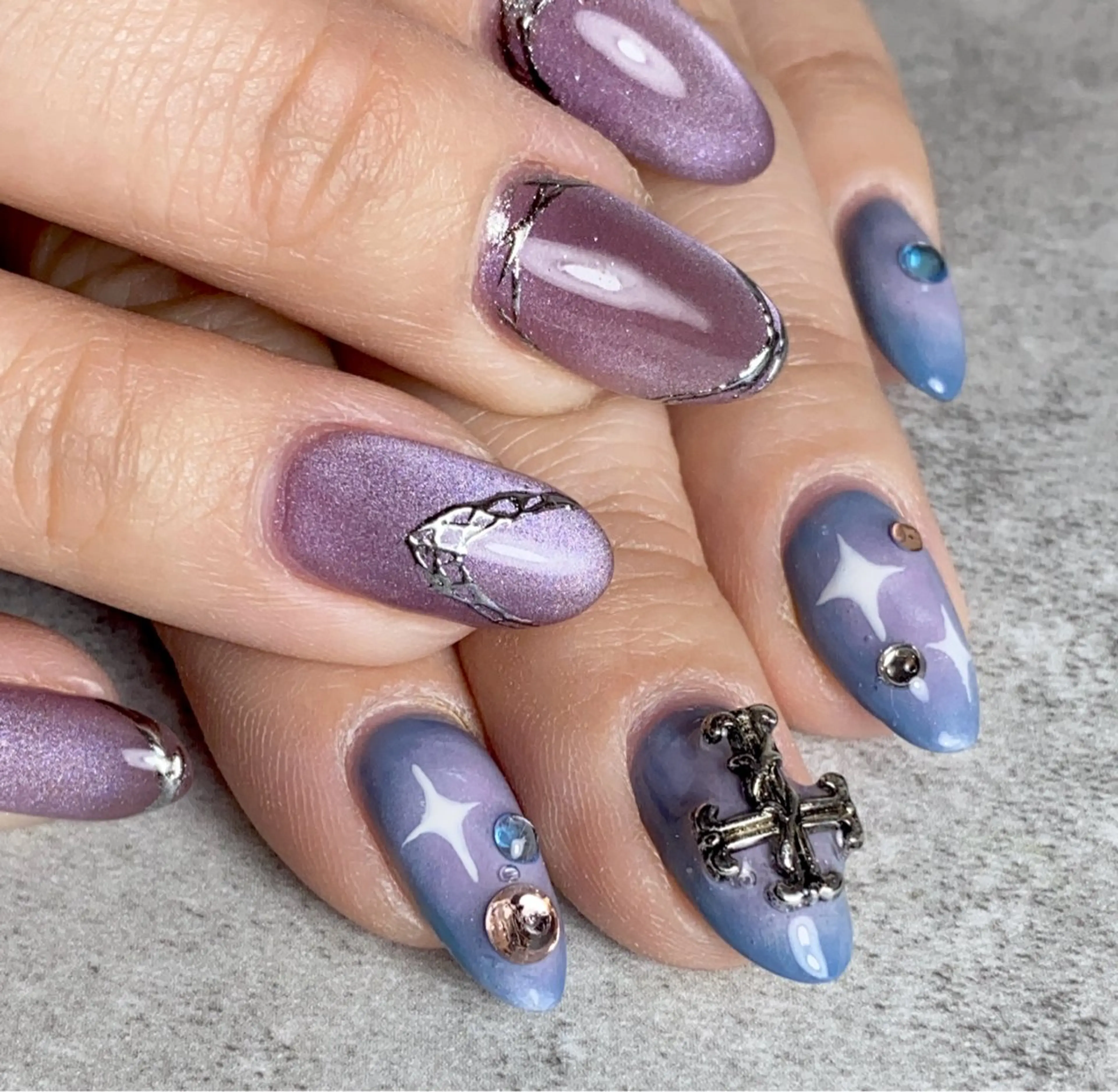 ネイル グラデーション マグネットネイル ハンドネイル Narumi nailのネイルデザイン