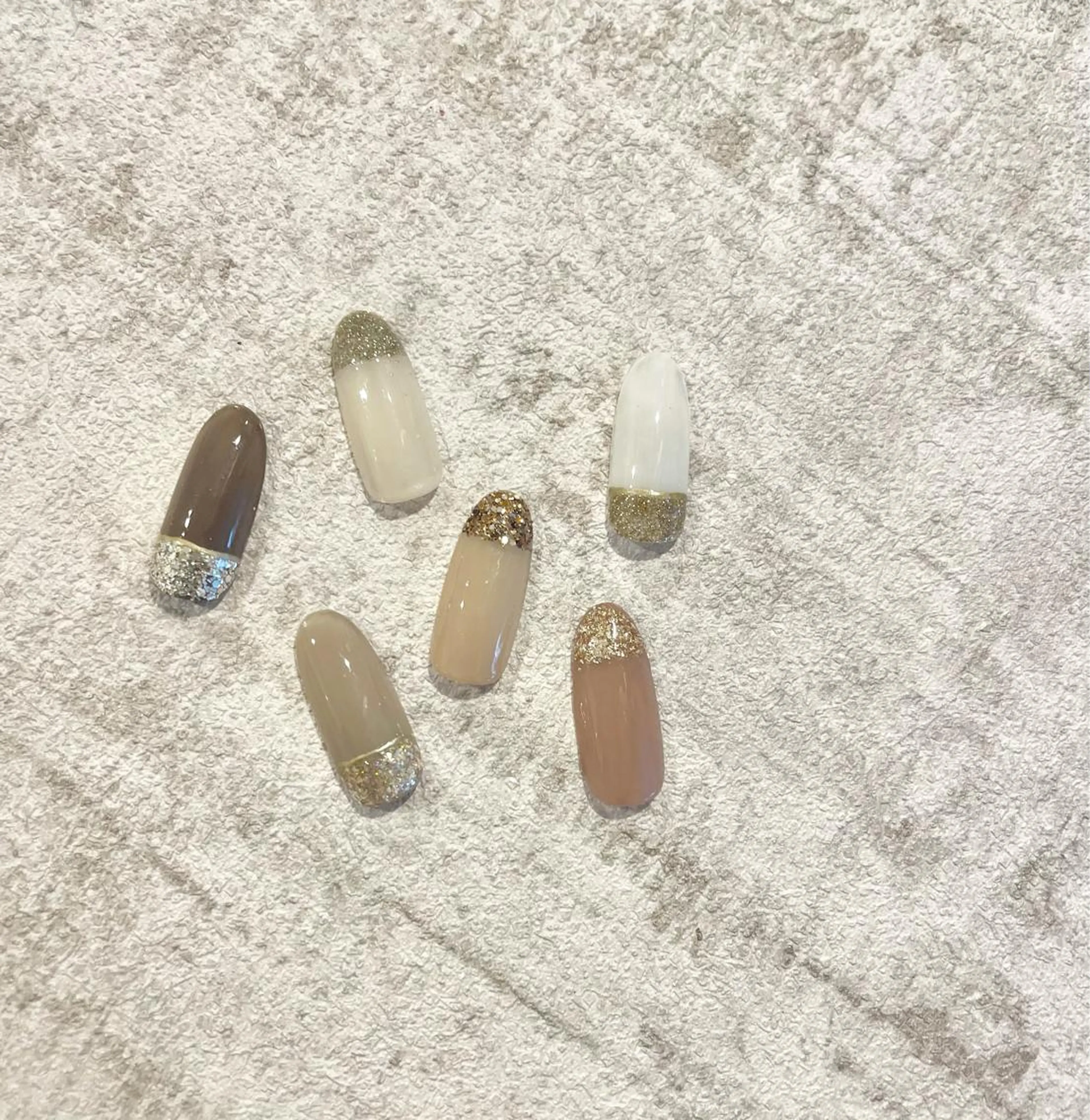 ネイル May.by Charme  Hのネイルデザイン